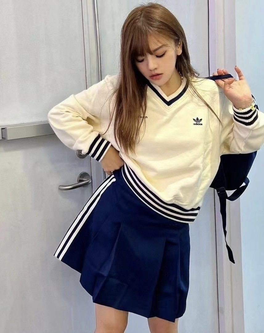 日系情侶V領衛衣 