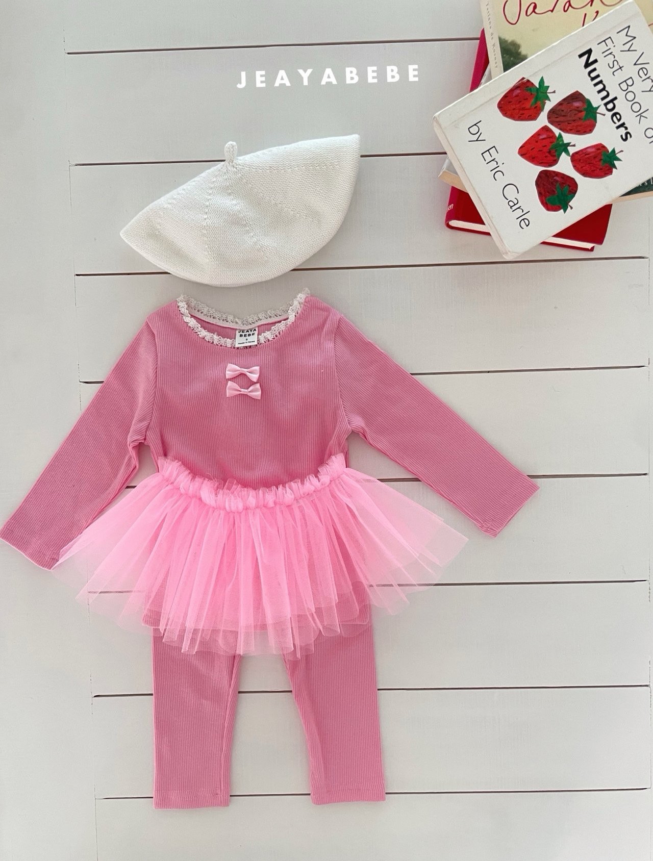 🇰🇷jeayabebe set (tee+pants)