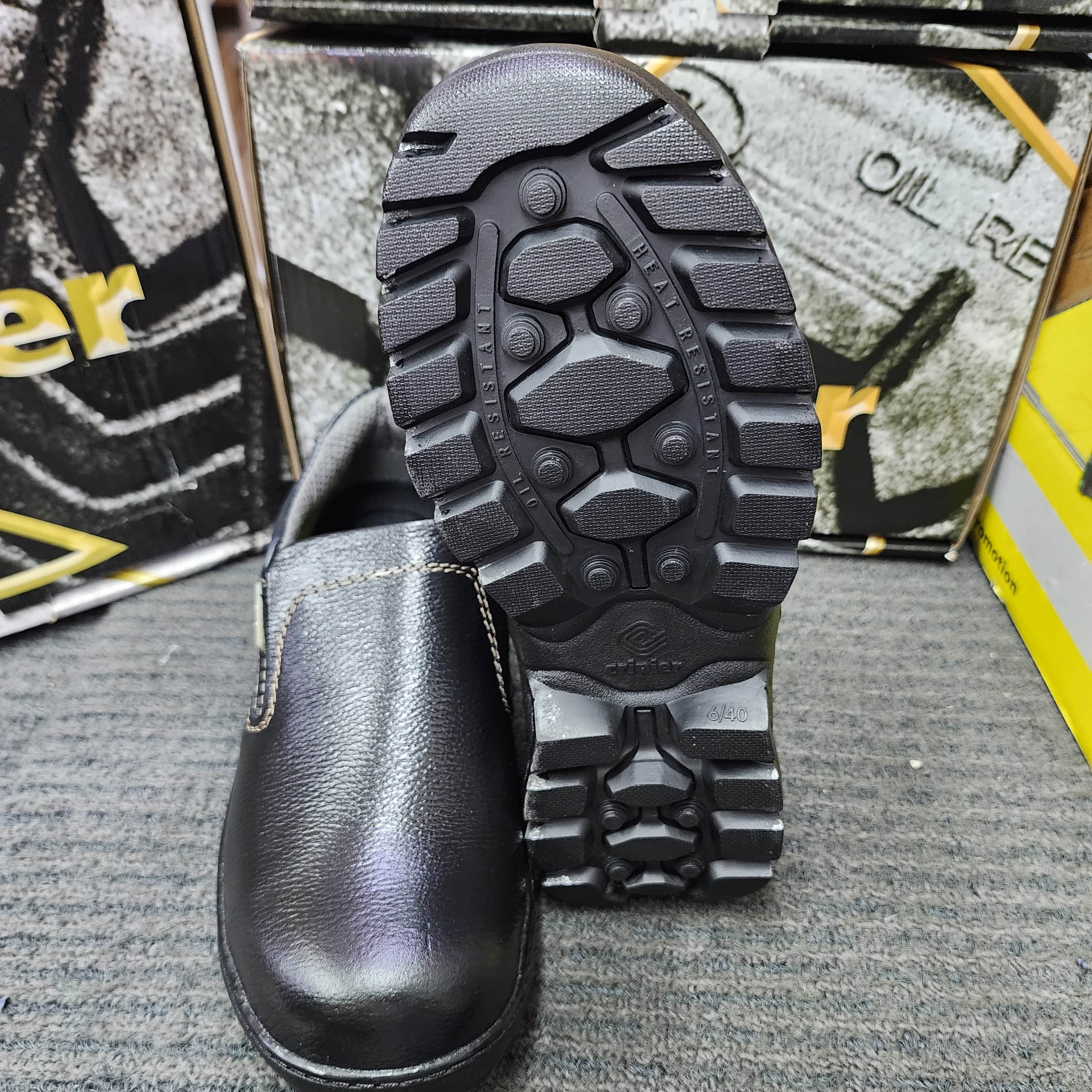 CRIPIER 6044 SLIP ON SAFETY SHOES SIRIM DOSH LOWCUT Black Leather Keselamatan Male Steel Toe Tahan Lasak