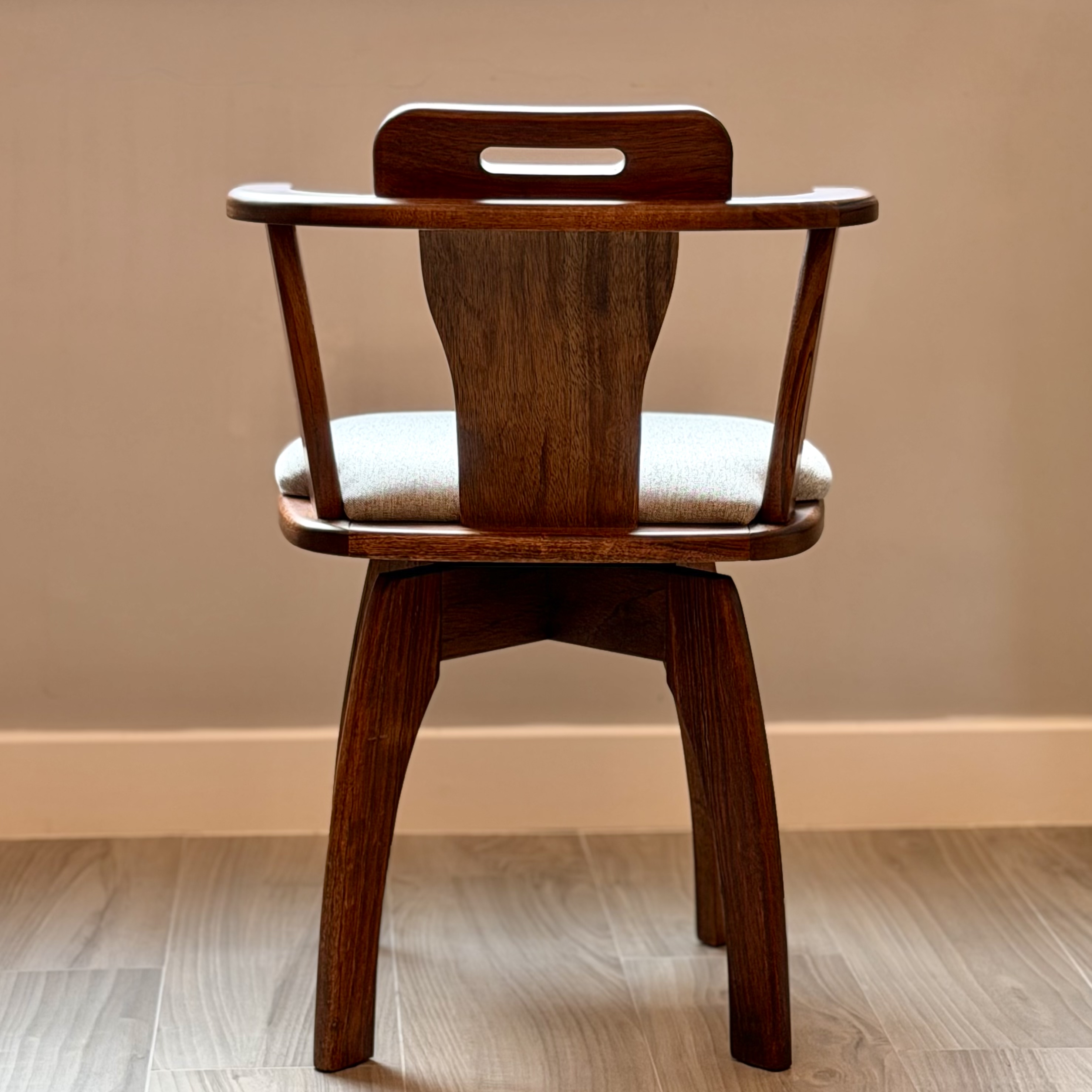 新品推介 COUNTRY  Swivel Chair