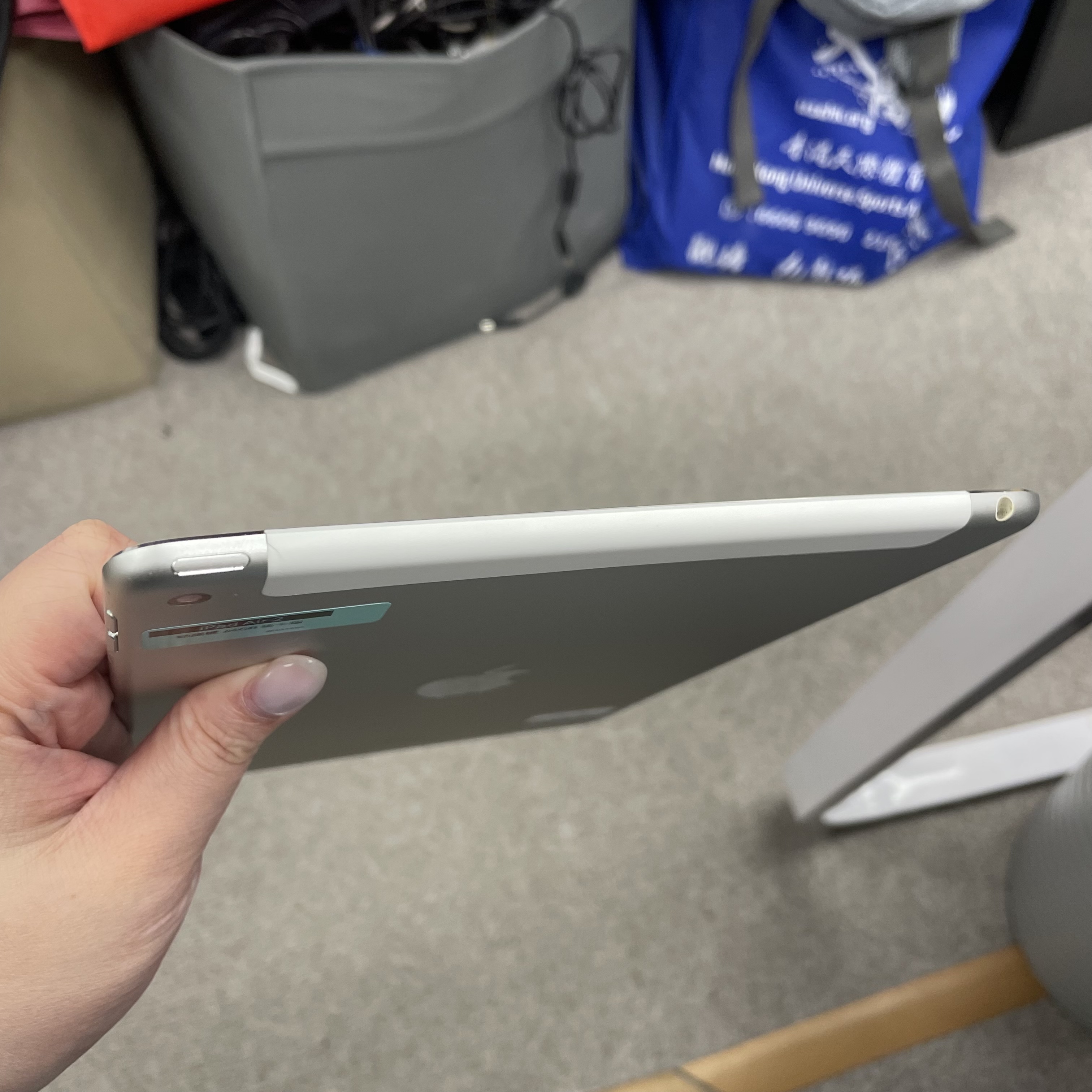 *D01995 iPad Air 2 勁靚機 64GB 插卡版 銀色 sliver
