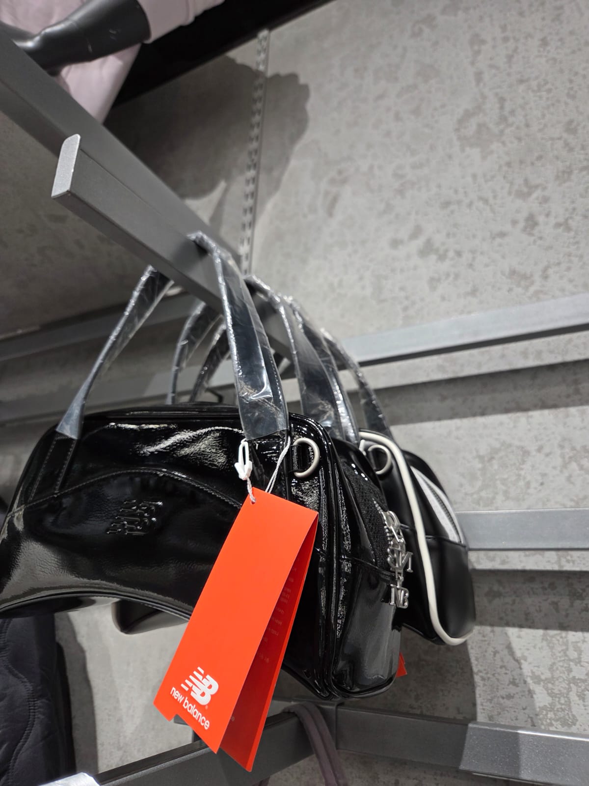 韓國限定【復古新寵】New Balance Track Liner Top Handle Bag