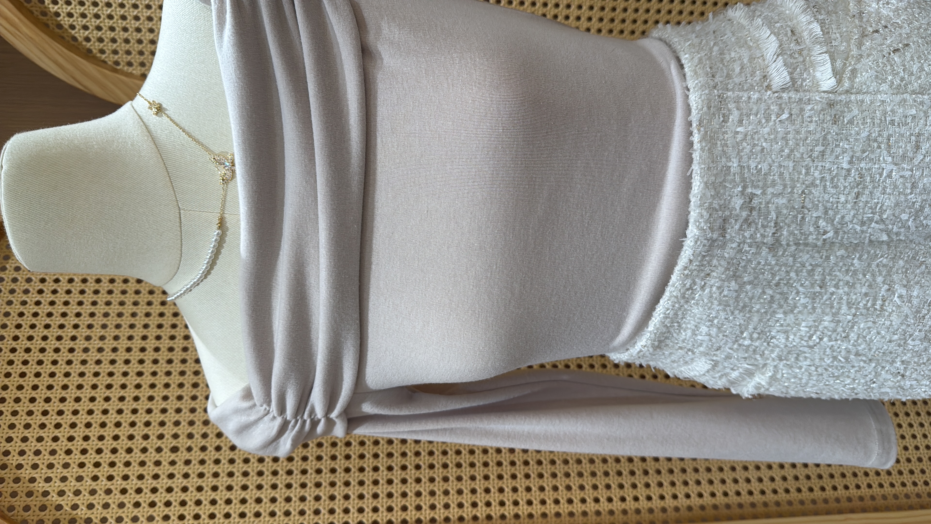 雲朵Off-shoulder Top ✨
