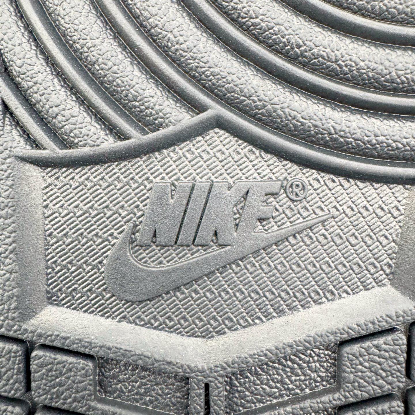 Fragment Design x Union LA x Nike Air Jordan 1 Retro High OG