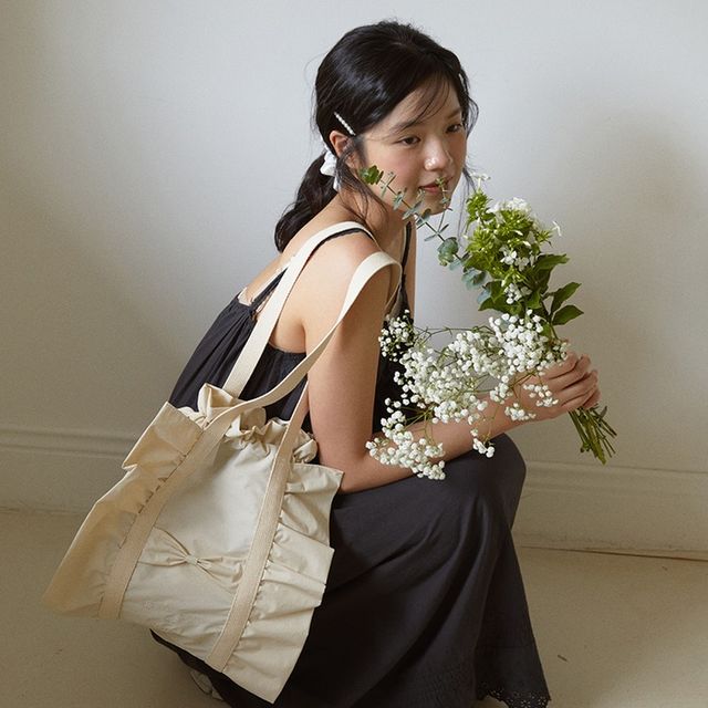 ovuni] Ruffle drawstring bag (2款) | Phoebechin 韓國代購