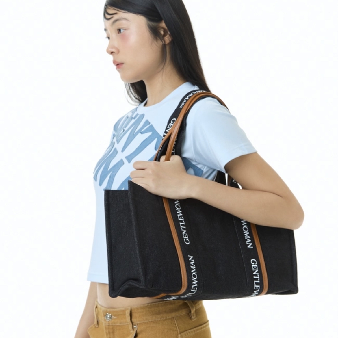 預購 | 🇹🇭GENTLEWOMAN LOGO STRAP SHOULDER BAG(BLACK) BG1098-2