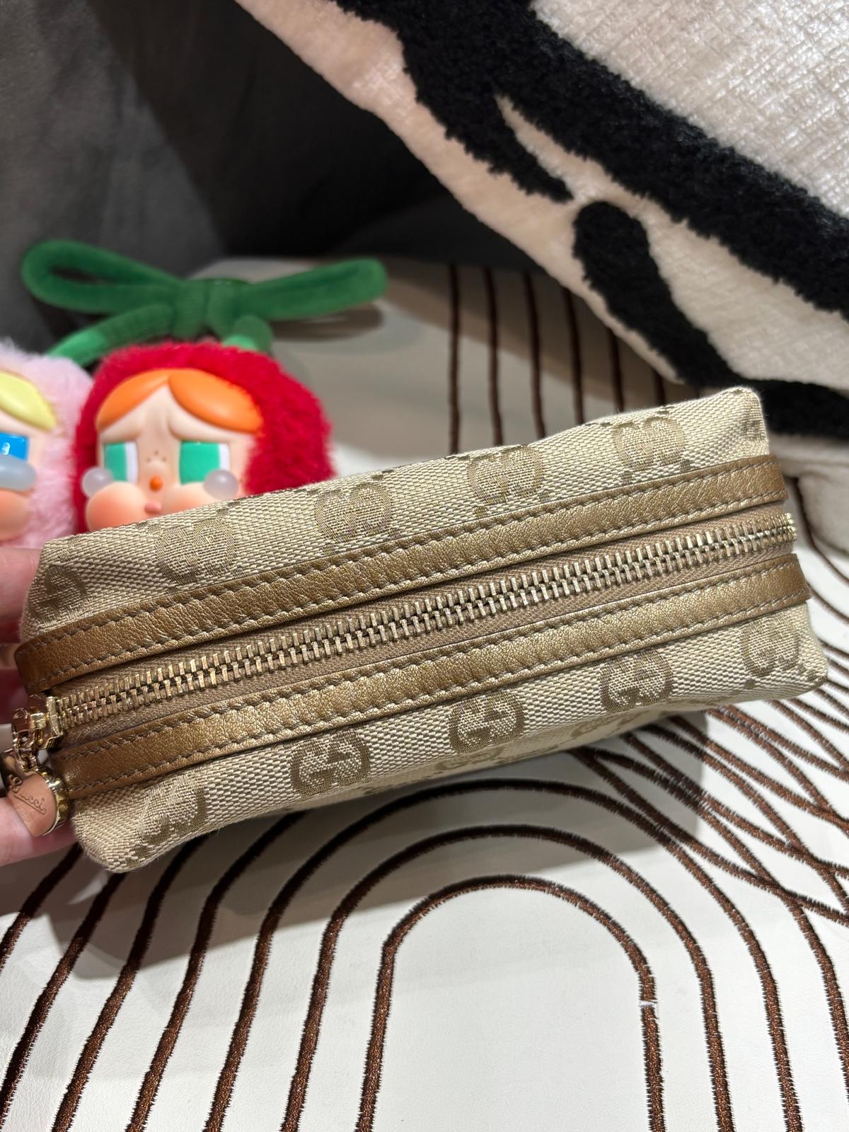 Gucci Pouch 化妝袋 100%Authentic, 98%new