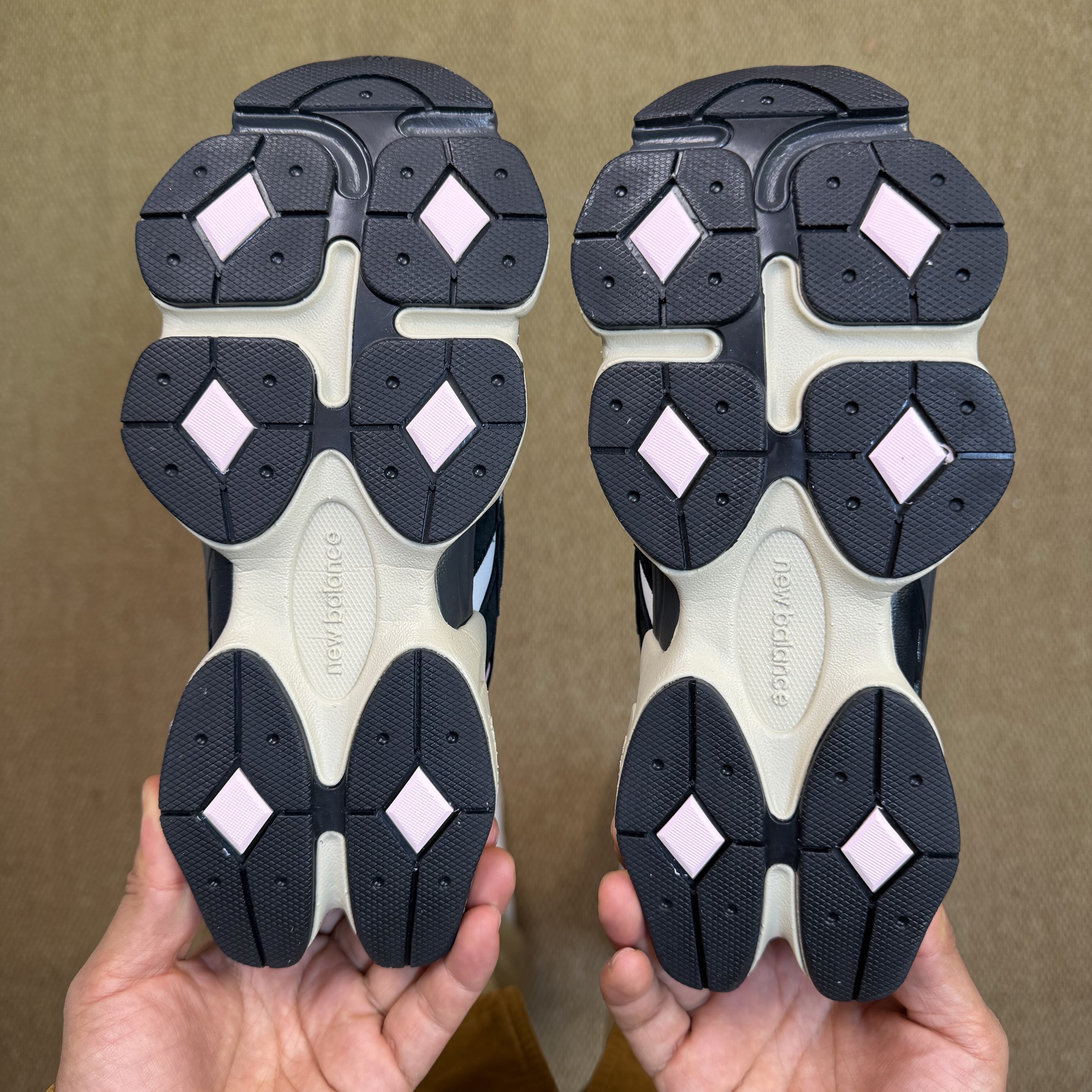 New Balance 9060 U9060JBR