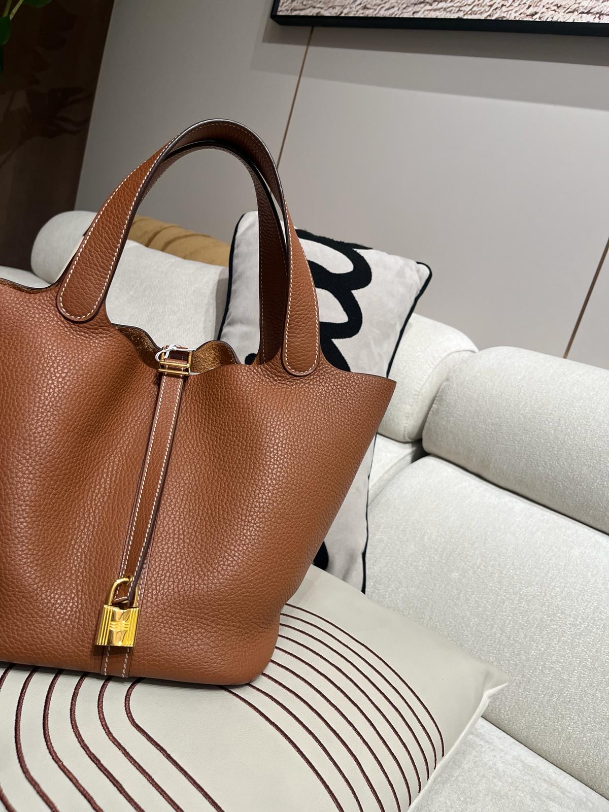 Hermes Picotin 22 Stamp D Gold/Gold 100%Authentic, 98%New ✅Key Lock✅Dust bag