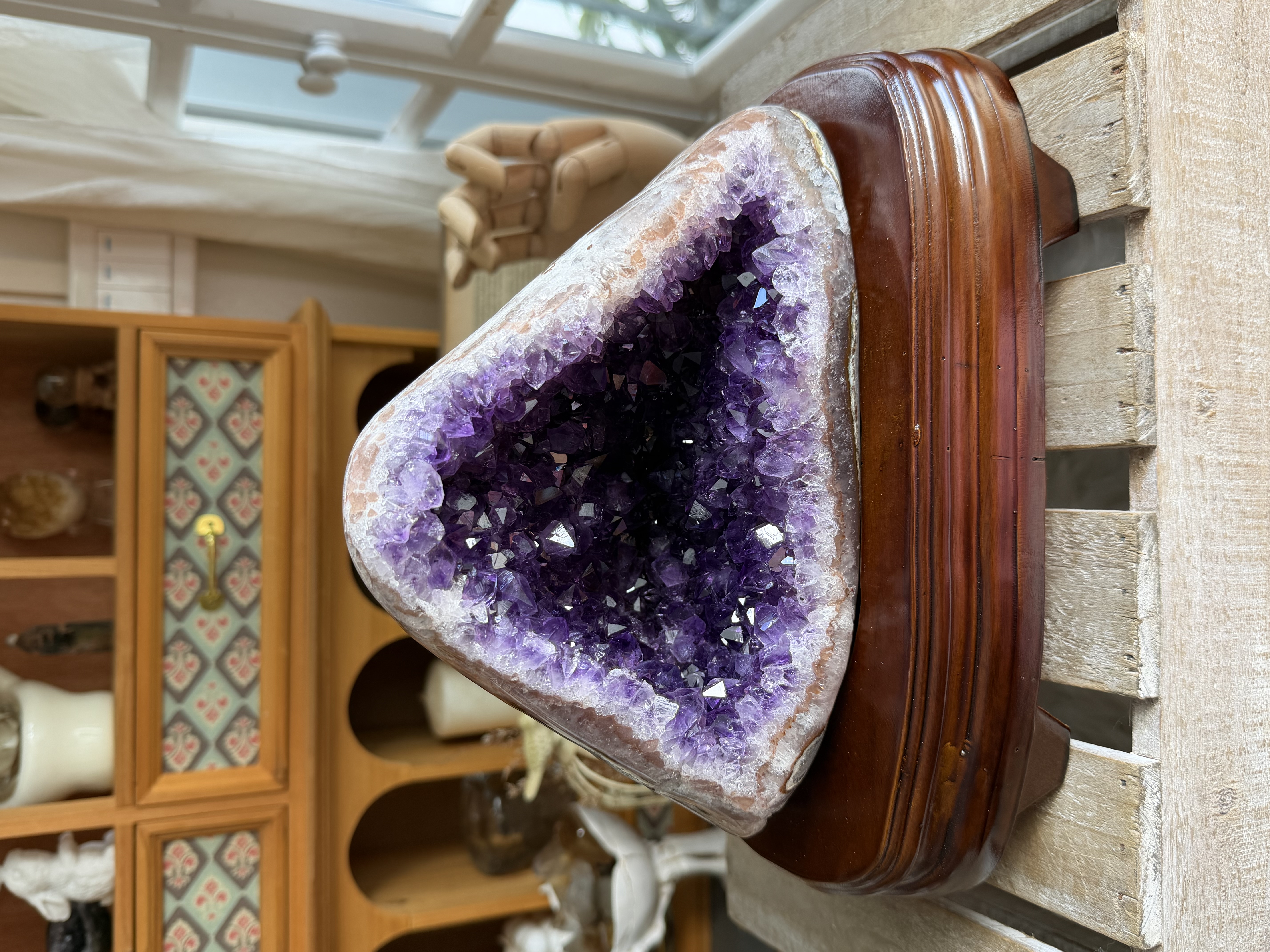 原皮紫水晶洞（包底座）