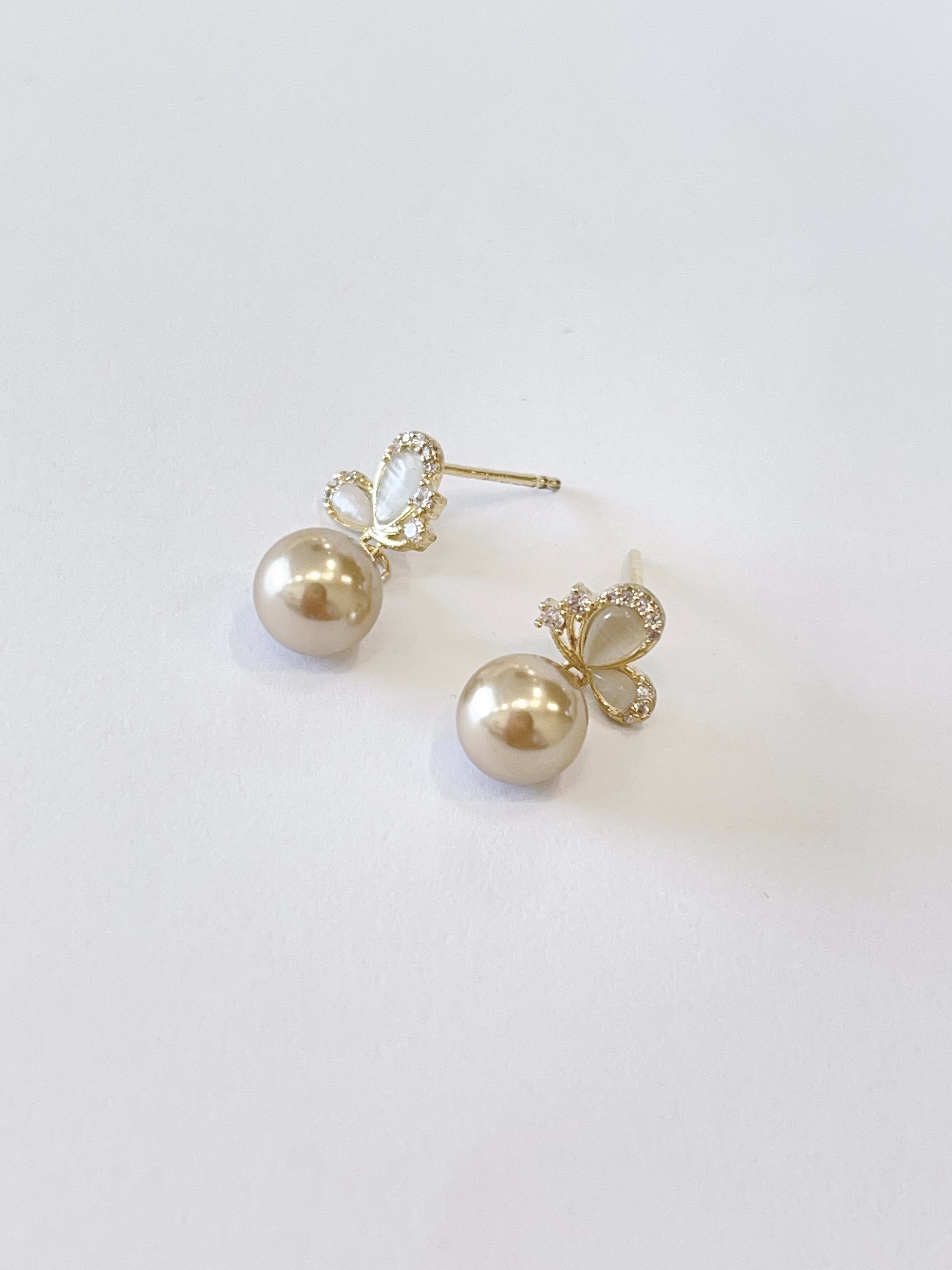 法式锆石蝴蝶香槟色珍珠耳环