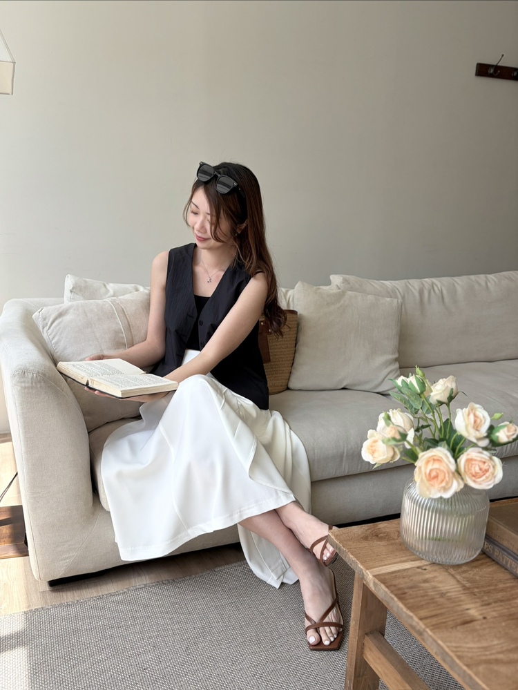 Front-Slit Midi Flare Skirt (Ivory)