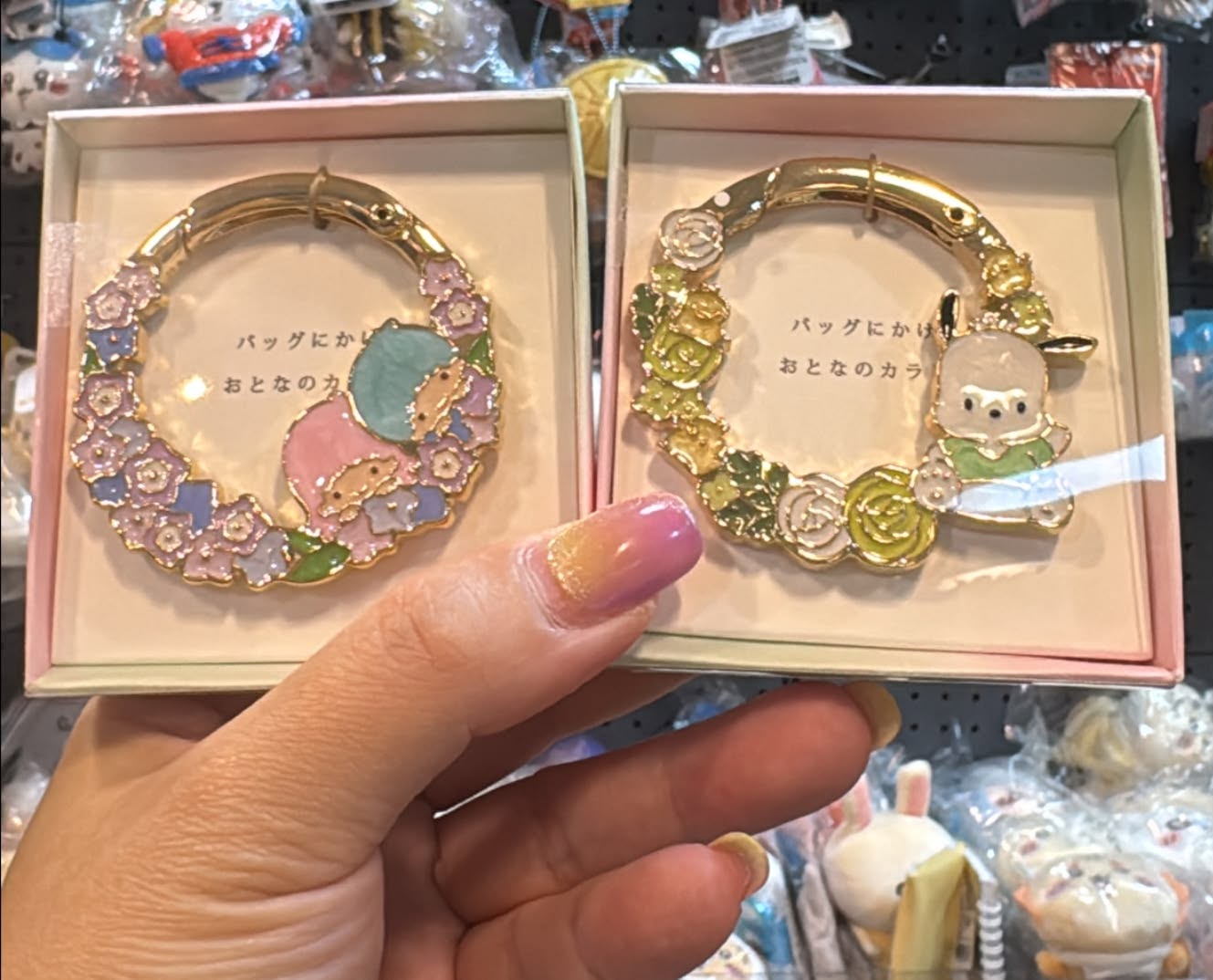 Sanrio 夢幻花環登山扣