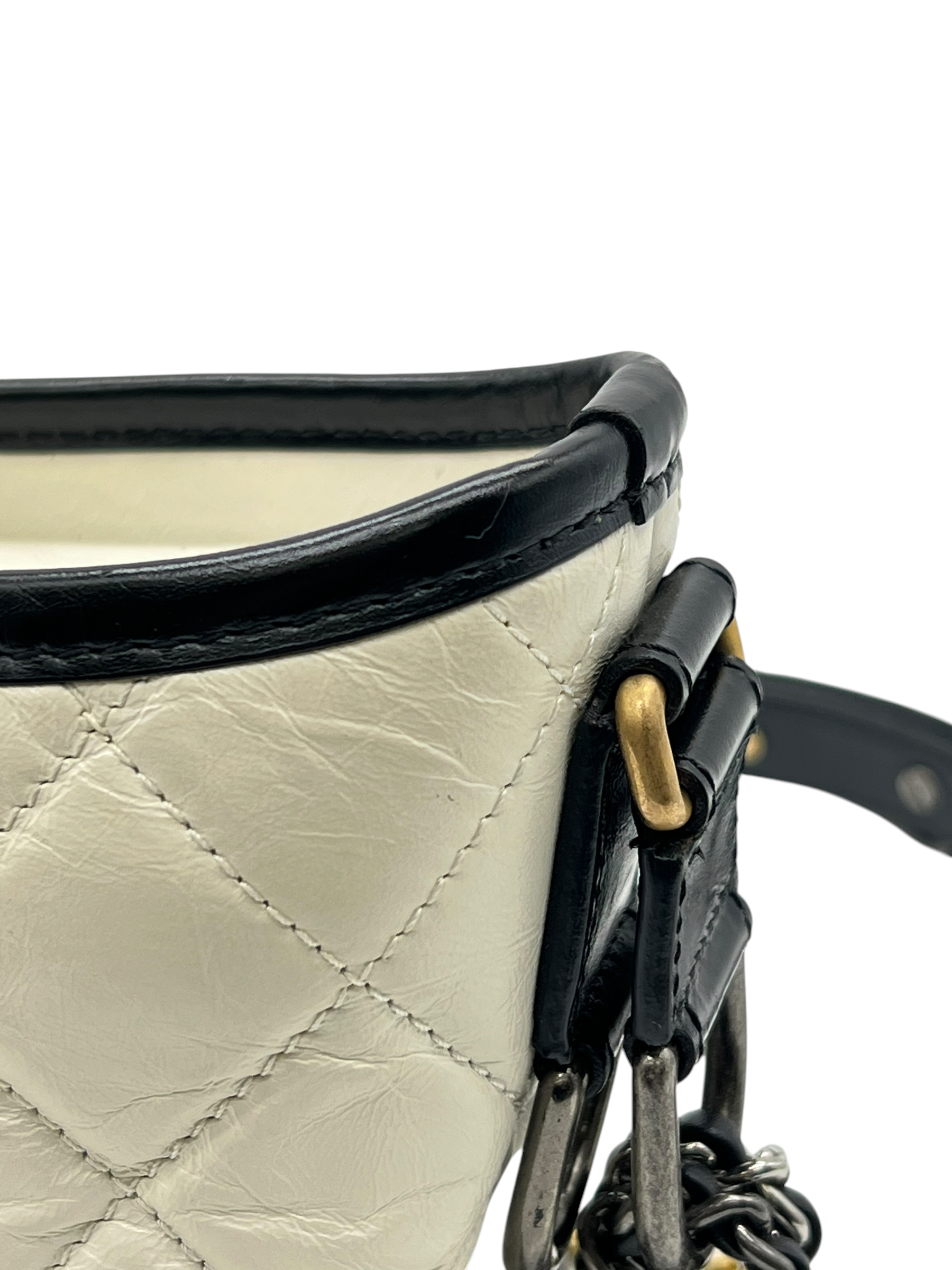 Pre-Owned CHANEL Gabrielle Small Quilted Calfskin Leather Hobo Bag / Product Code: 26052906