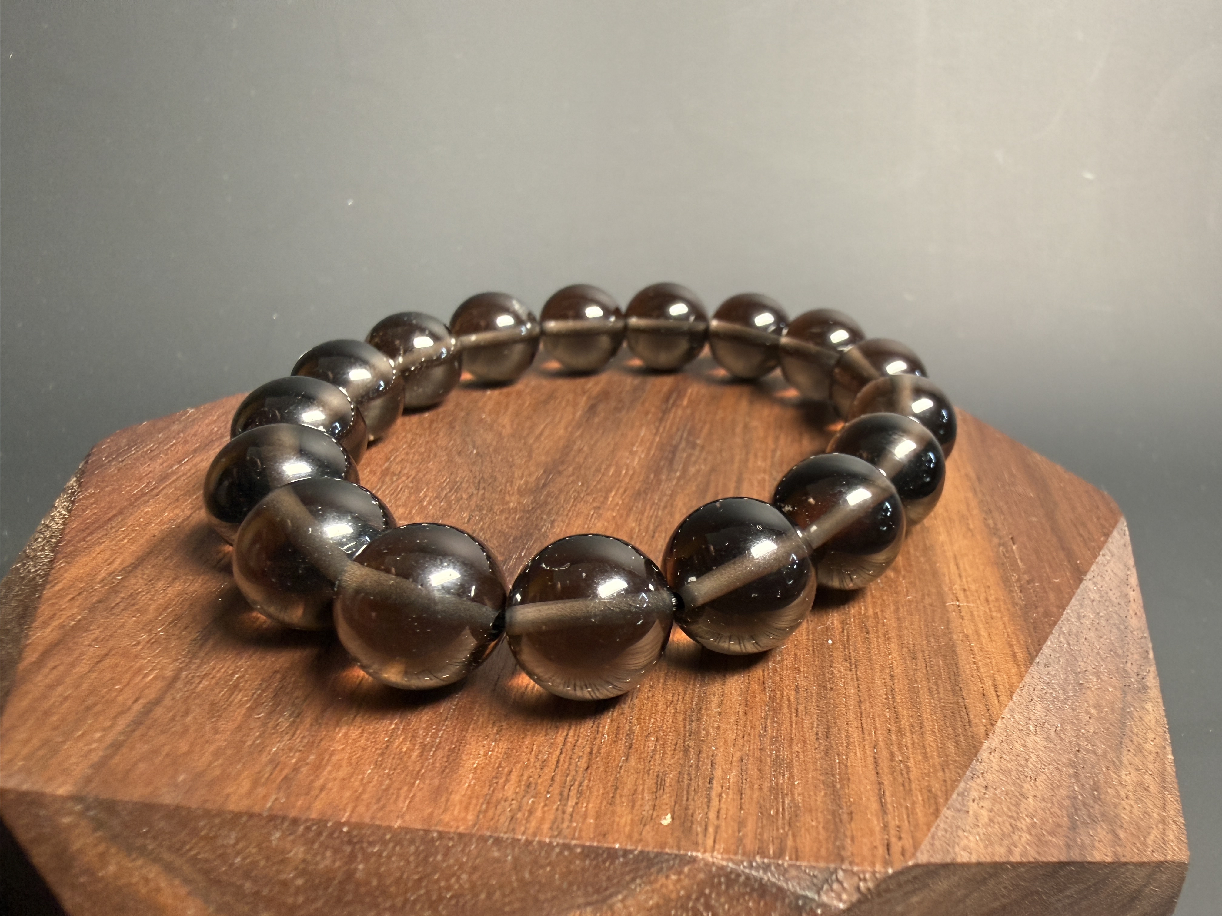 冰曜石手串 (12mm) (option 3)