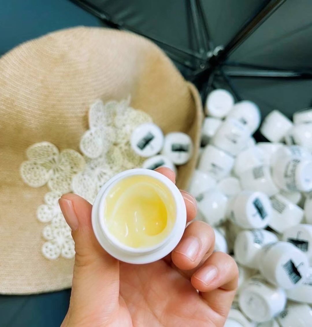 🔥 一年只出一次 🔥 🇯🇵 日本美容院線限定 🇯🇵💯 湘南淡斑美白小面霜 10g. 🇯🇵 