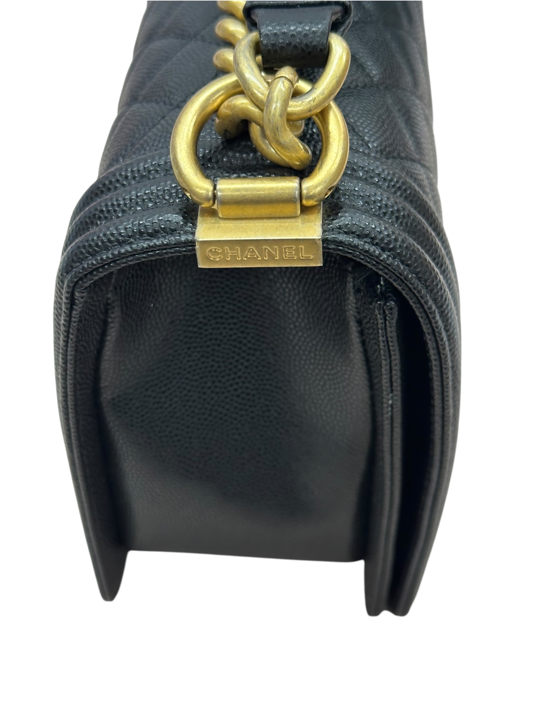 Pre-owned Chanel Boy 25 Flap Bag Calfskin / Product Code: 082103