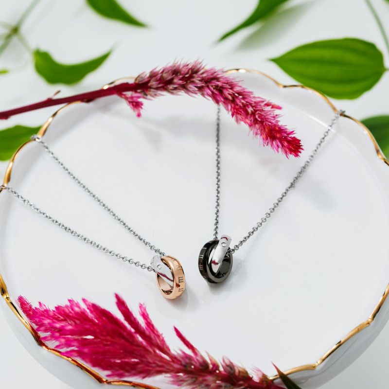 📦訂購 日本限定 White Clover 頸鏈(一套)