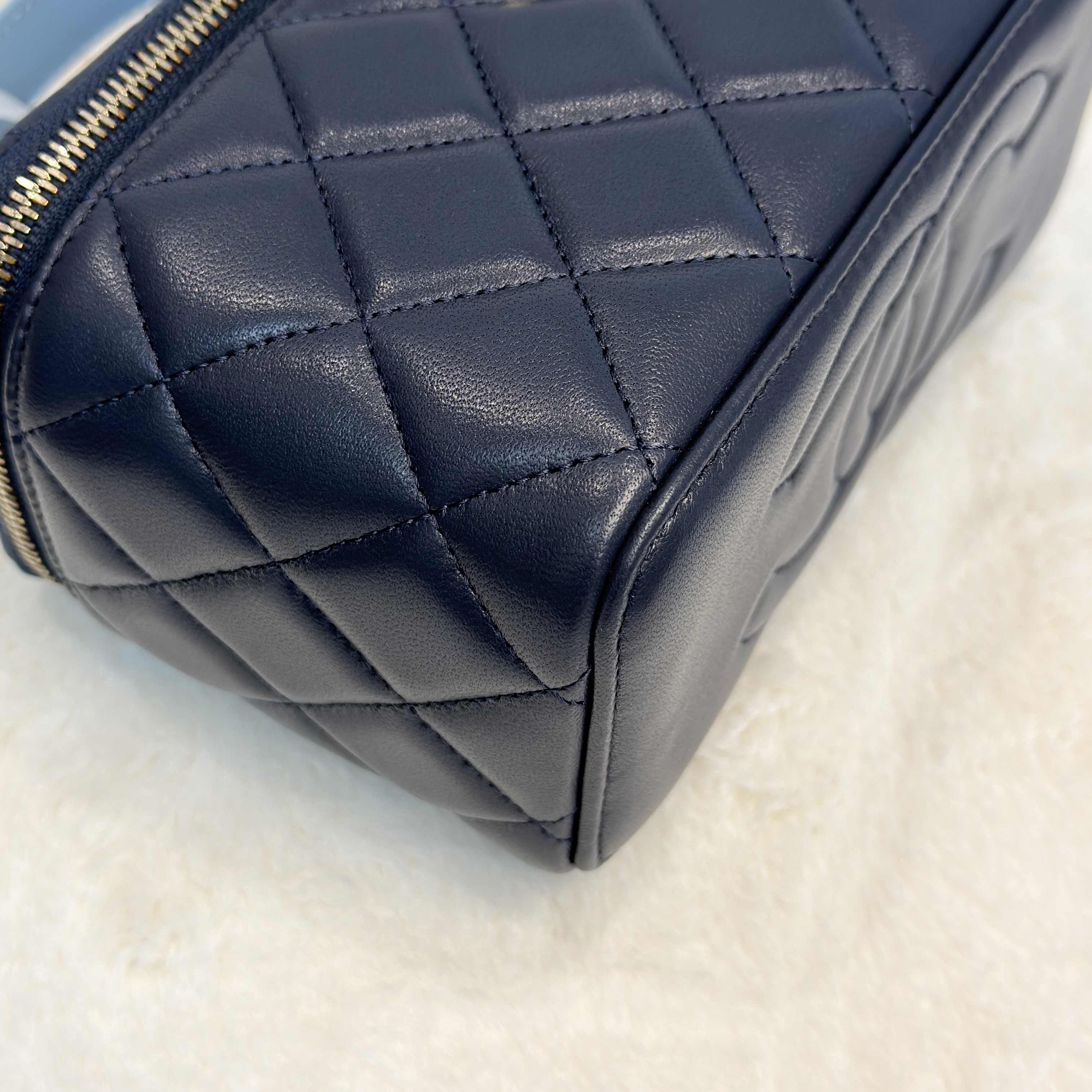 CHANEL雙拼藍色系化妝包💙🩵