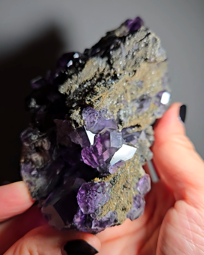 Tanzanite fluorite cluster with big dodecahedral gems - FL359