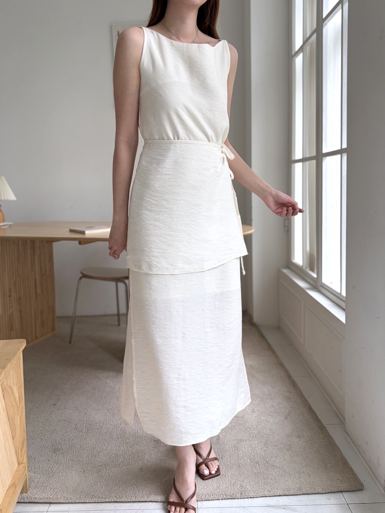 Boat Neck Layered Dress (Ivory)