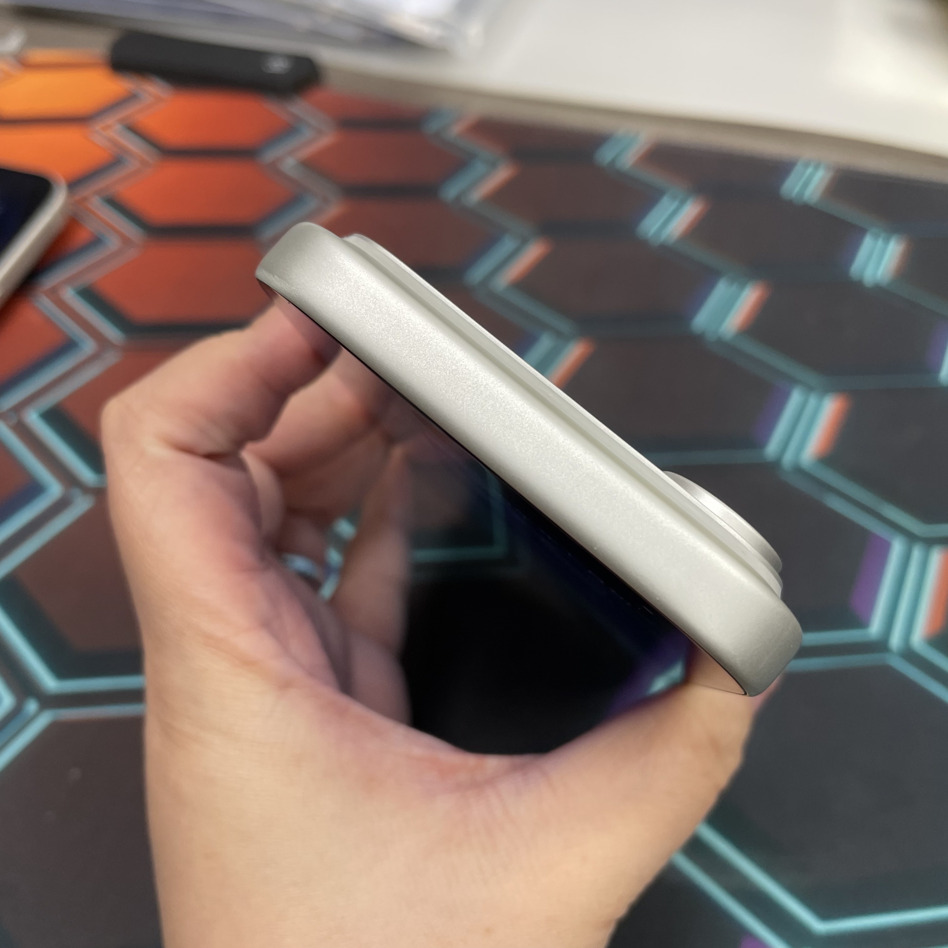 *7382 17 Pro 勁靚機 256GB 電93 銀色 sliver