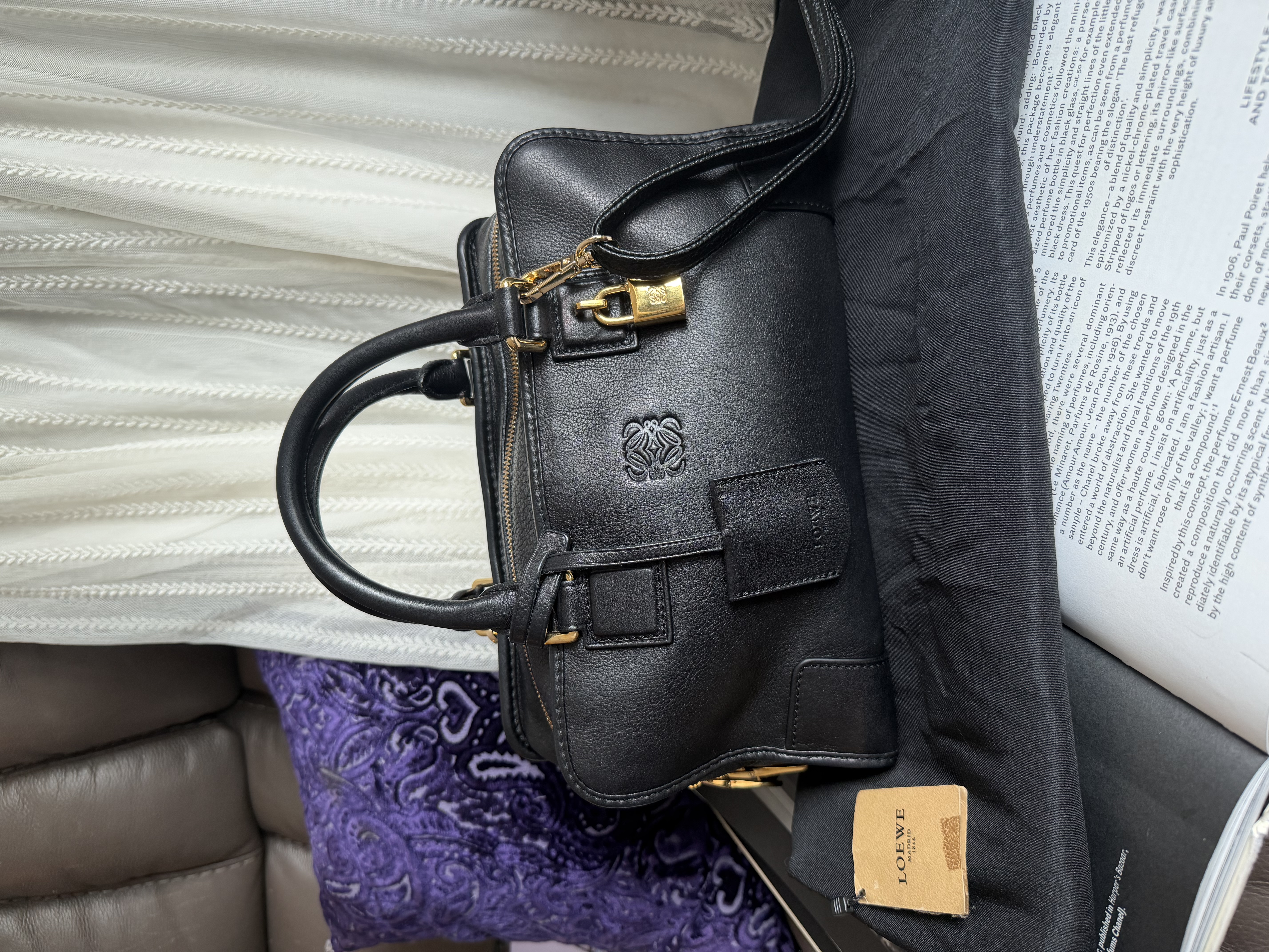 loewe amazona 28 black bag 
