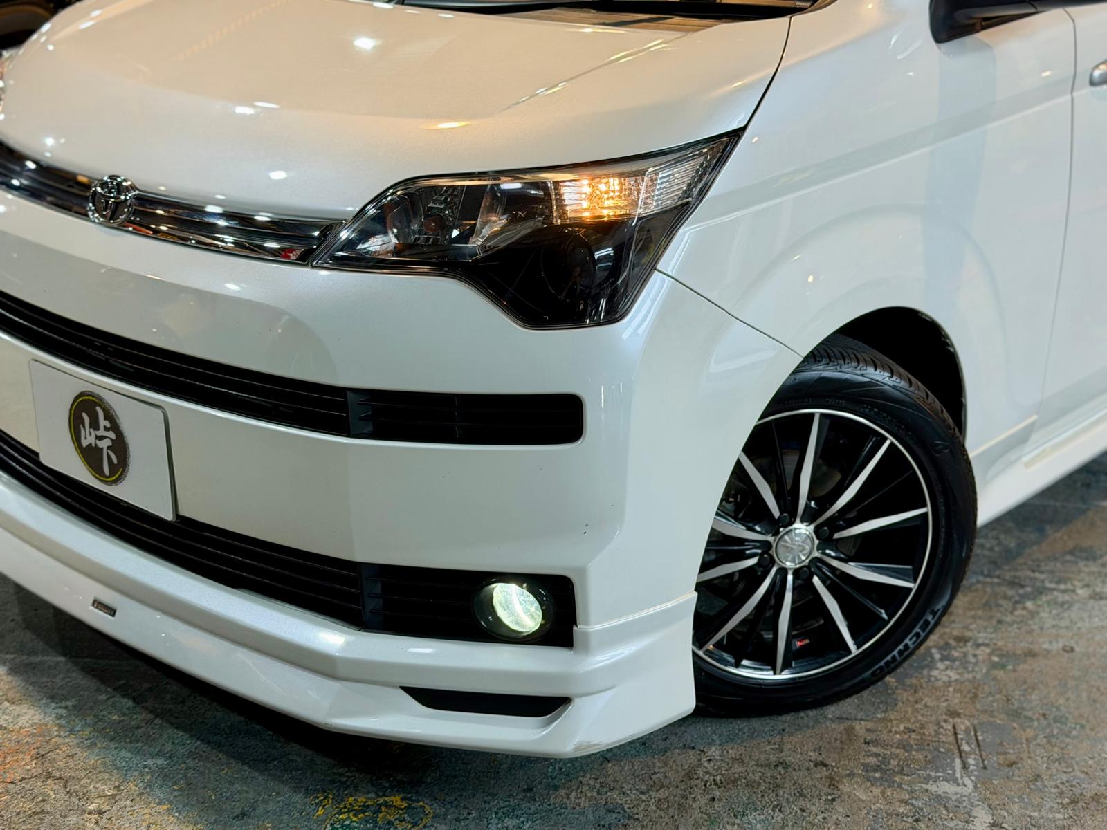 Toyota SPADE 1.5 Modellista 2015
