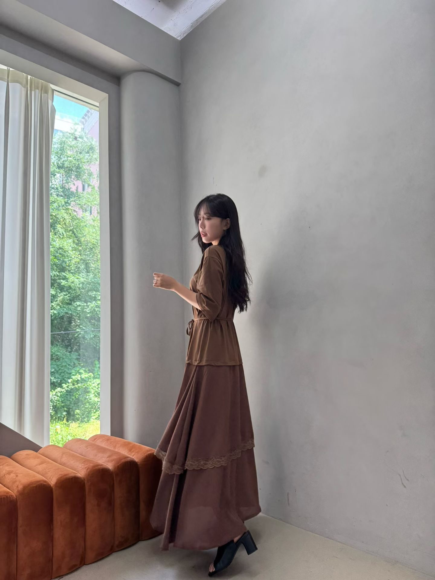 MA18 蕾絲領圍綁帶層次拼接連身裙