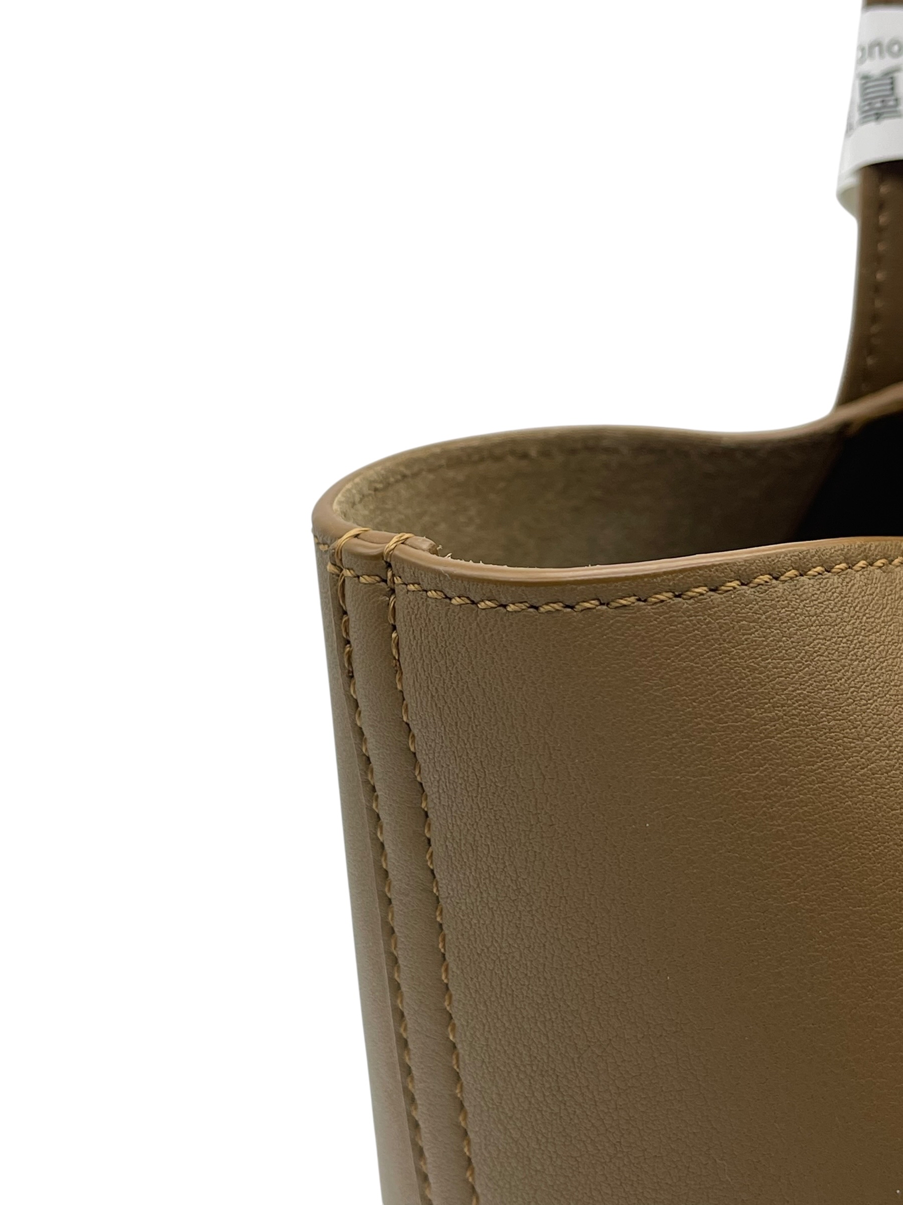 Pre-Owned LOEWE Pebble / Product Code: 062303