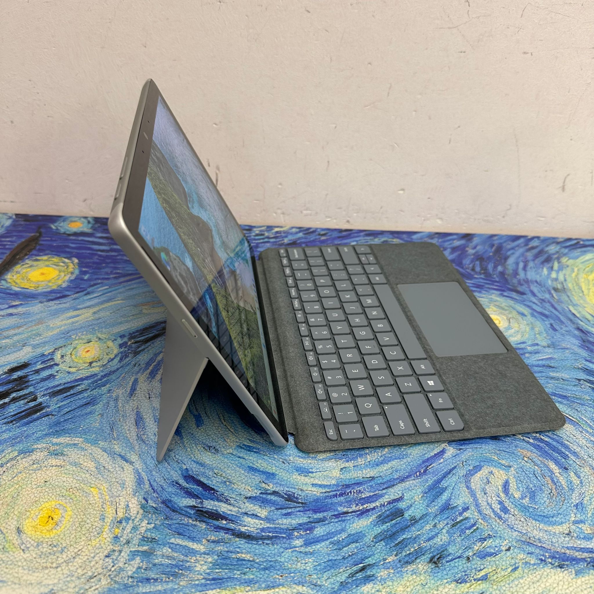 Microsoft surface GO 2 4425Y/4,8GB Ram/64,128GB SSD/高清touch mon/可插記憶卡加大容量/10.5寸 Mon/ 平板 / Tablet / Notes / Office / Work / YouTube / Netflix