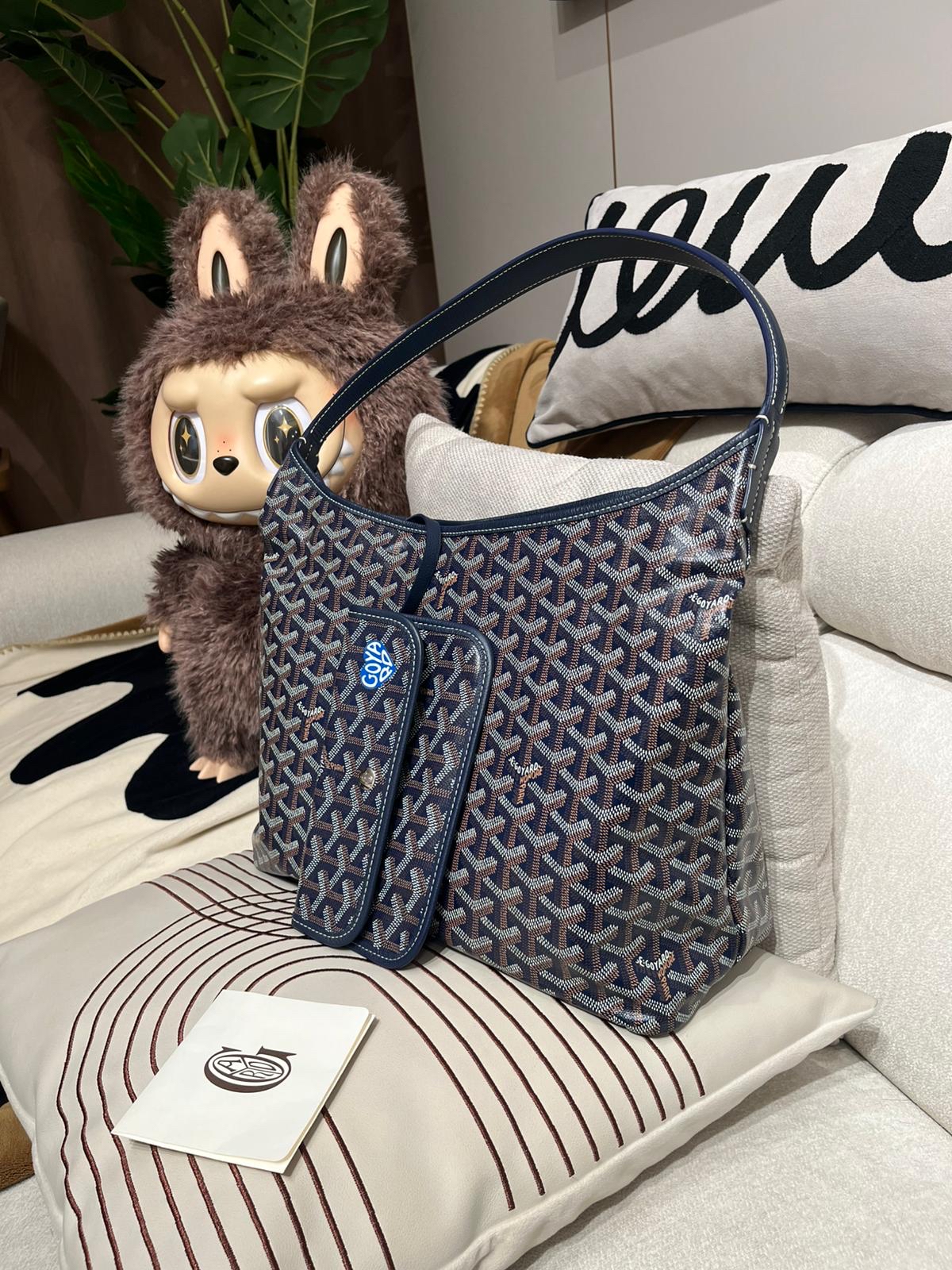 Goyard boheme hobo  Navy 100%Authentic, 95%new ✅收據✅pouch ✅dust bag
