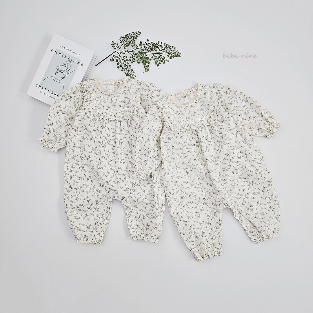 🌸預訂 韓國直送🌸🇰🇷Bebenine兩色碎花蕾絲荷葉邊方領寬鬆長袖連身服