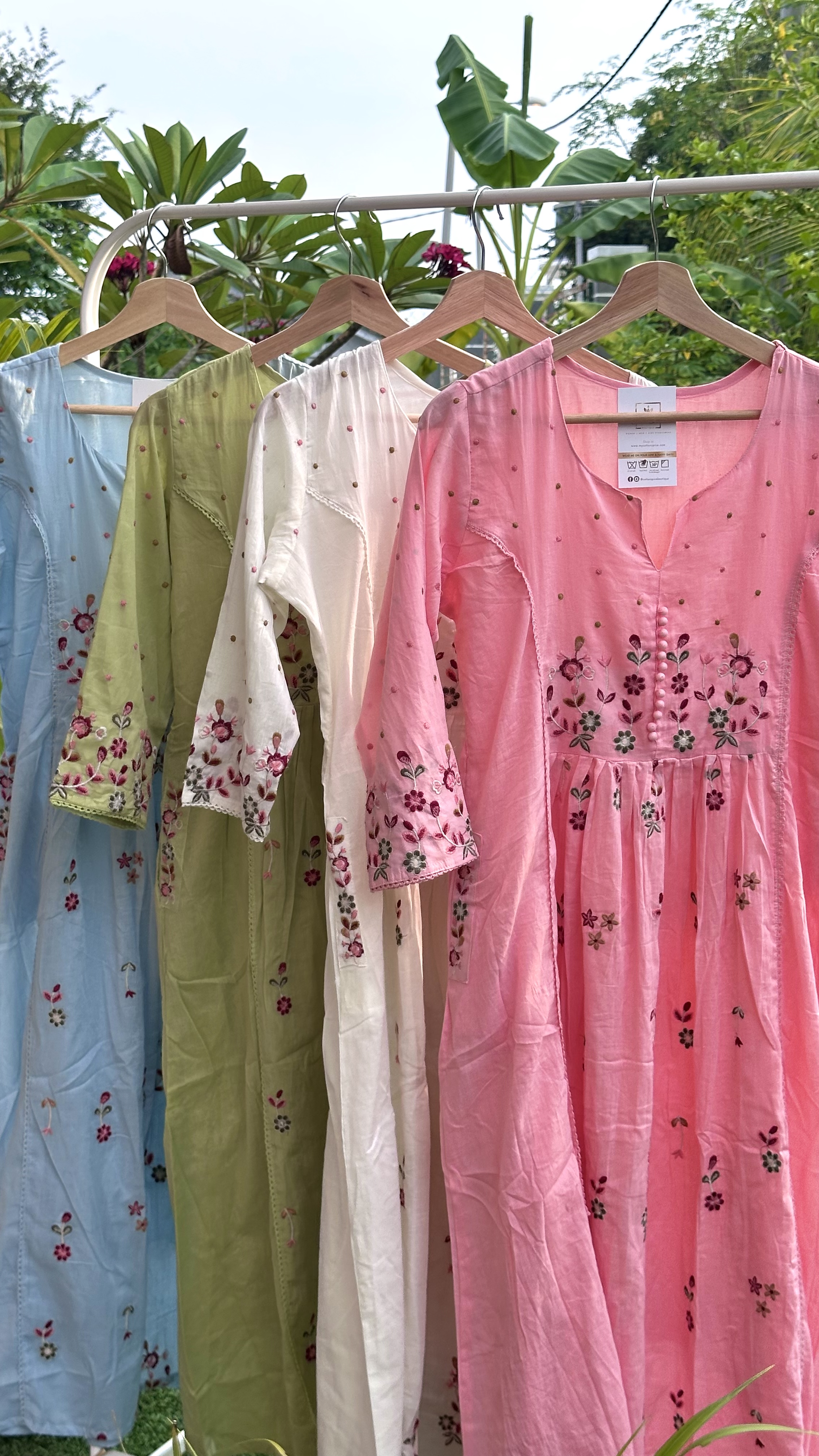 Baby Pink Embroidered Floral Print Kurta Set