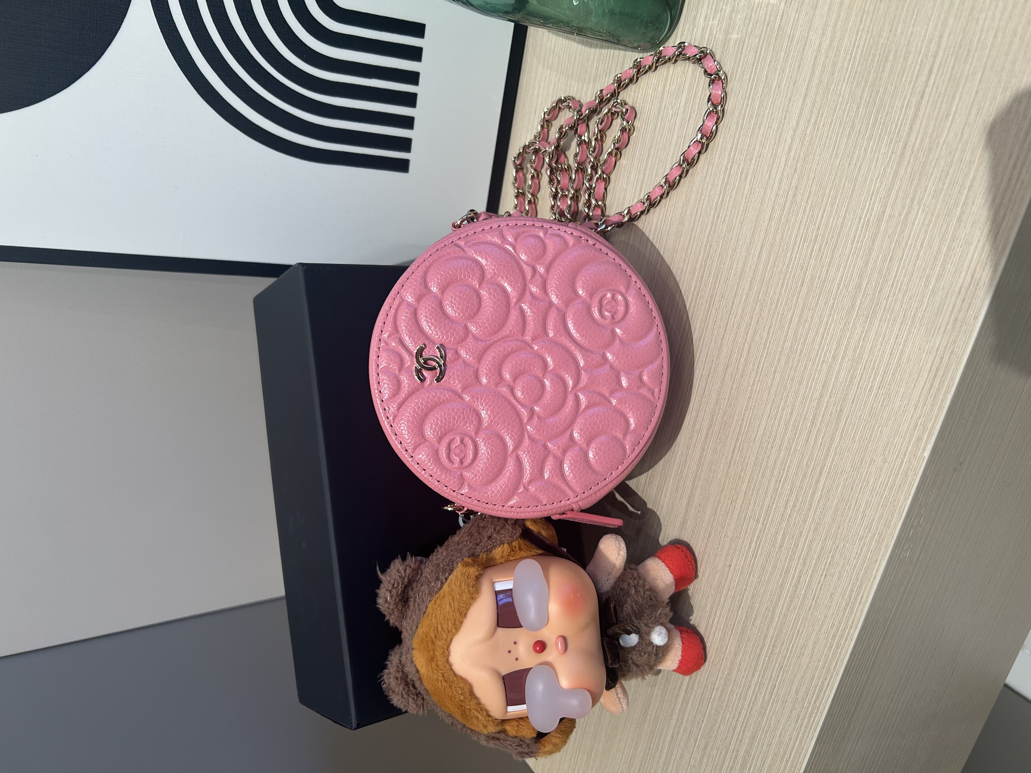 CHANEL ROUND BAG WITH CHAIN 山茶花荔枝牛皮圓餅 100%Authentic ,98%new ✅29CARD✅dust bag✅box 