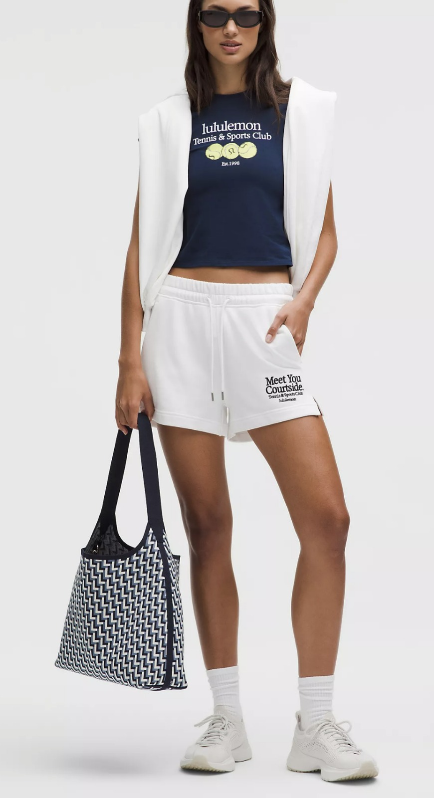 Lululemon Shoulder Bag12L  (限時優惠）