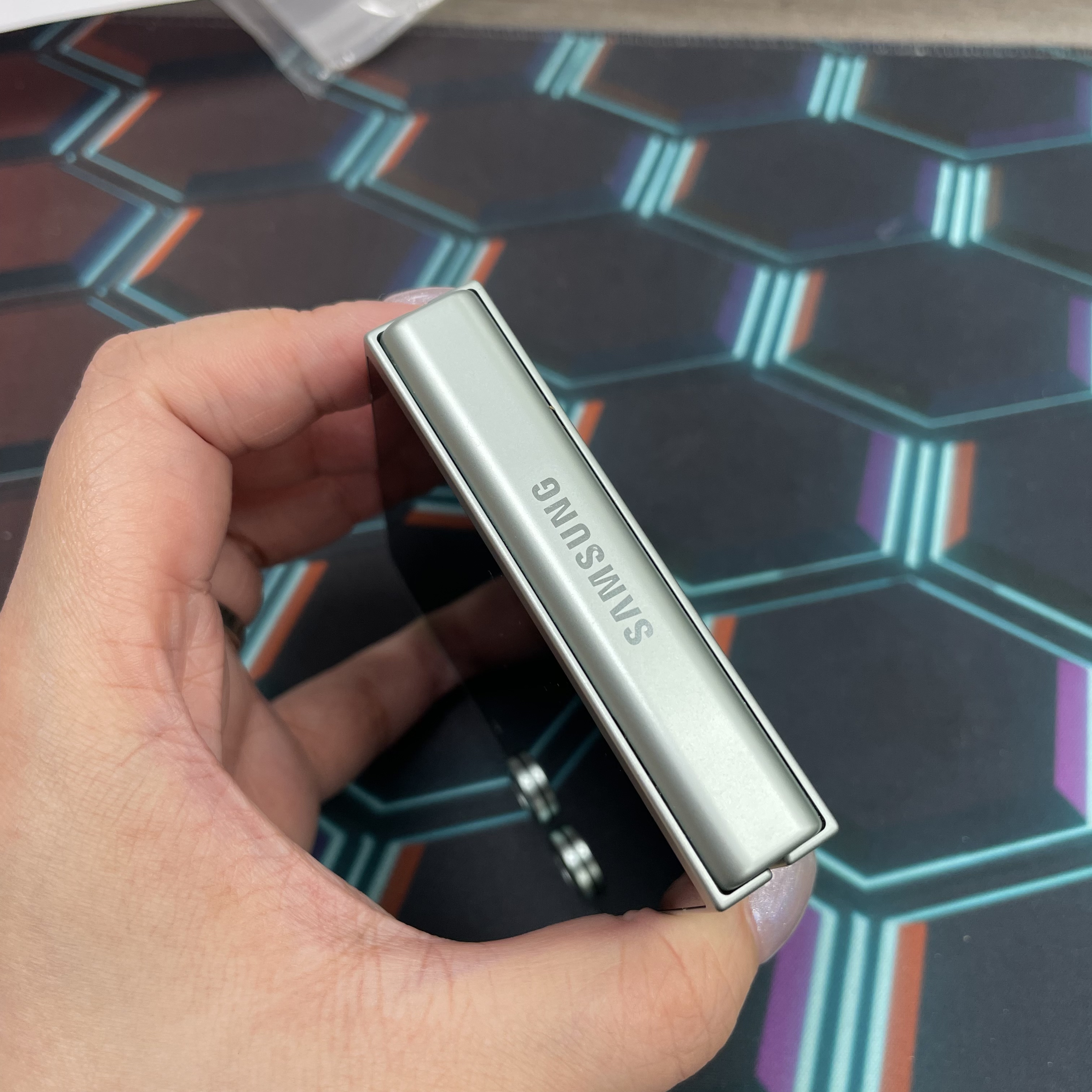 *6828B Galaxy Z Flip 6 完美機 12+512GB 綠色 green 國際版