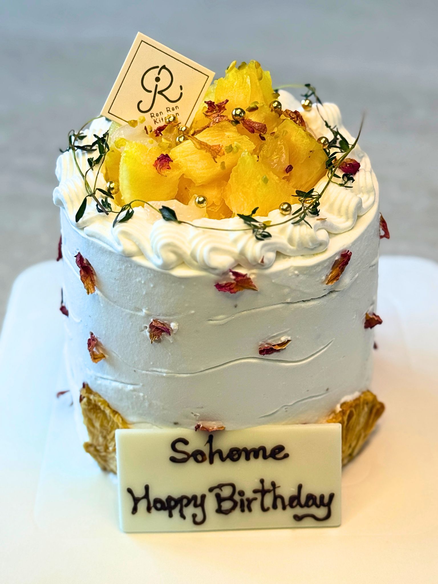 金鑽菠蘿烏龍茶蛋糕