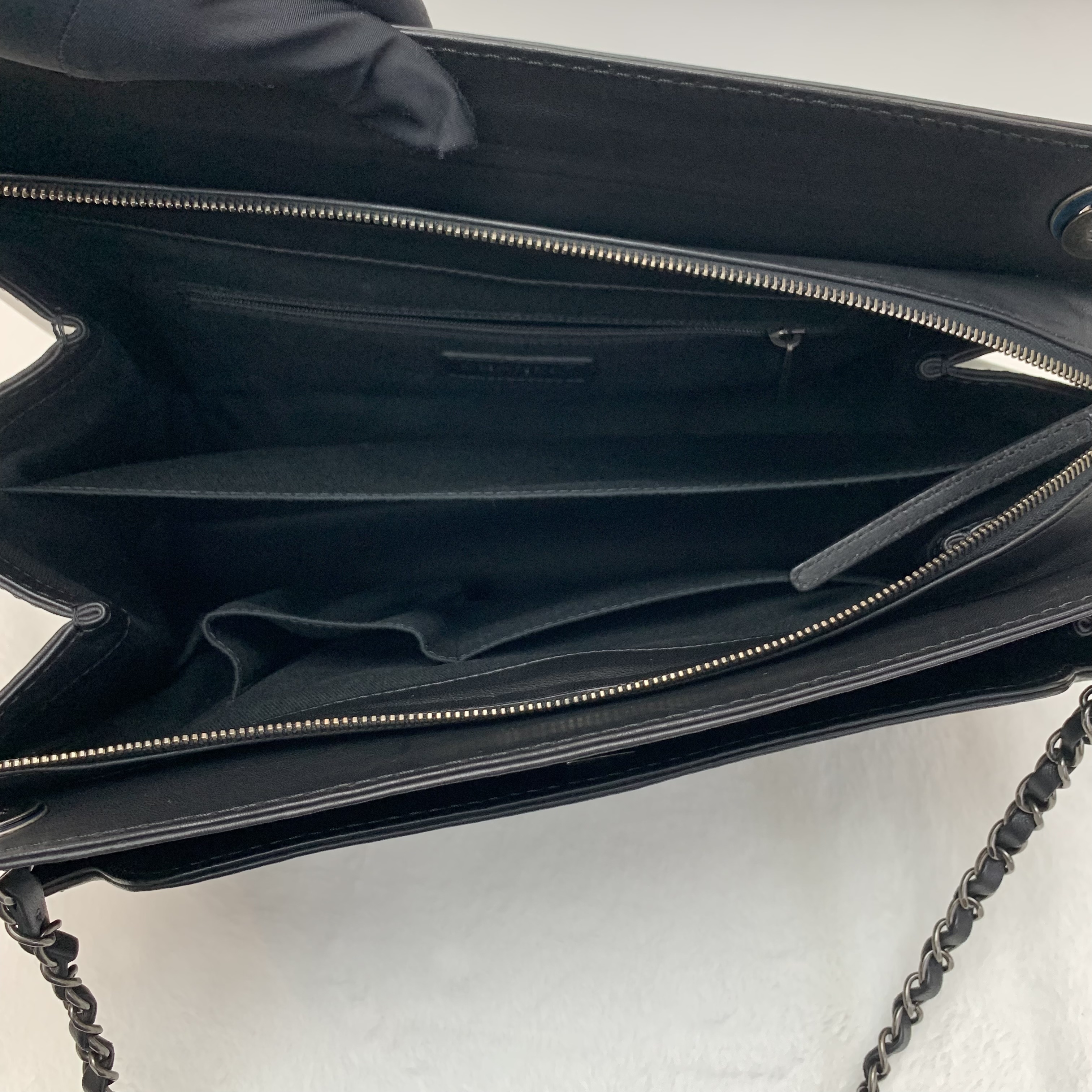 中古包🖤Chanel黑色小羊皮金屬鎖鏈肩背袋