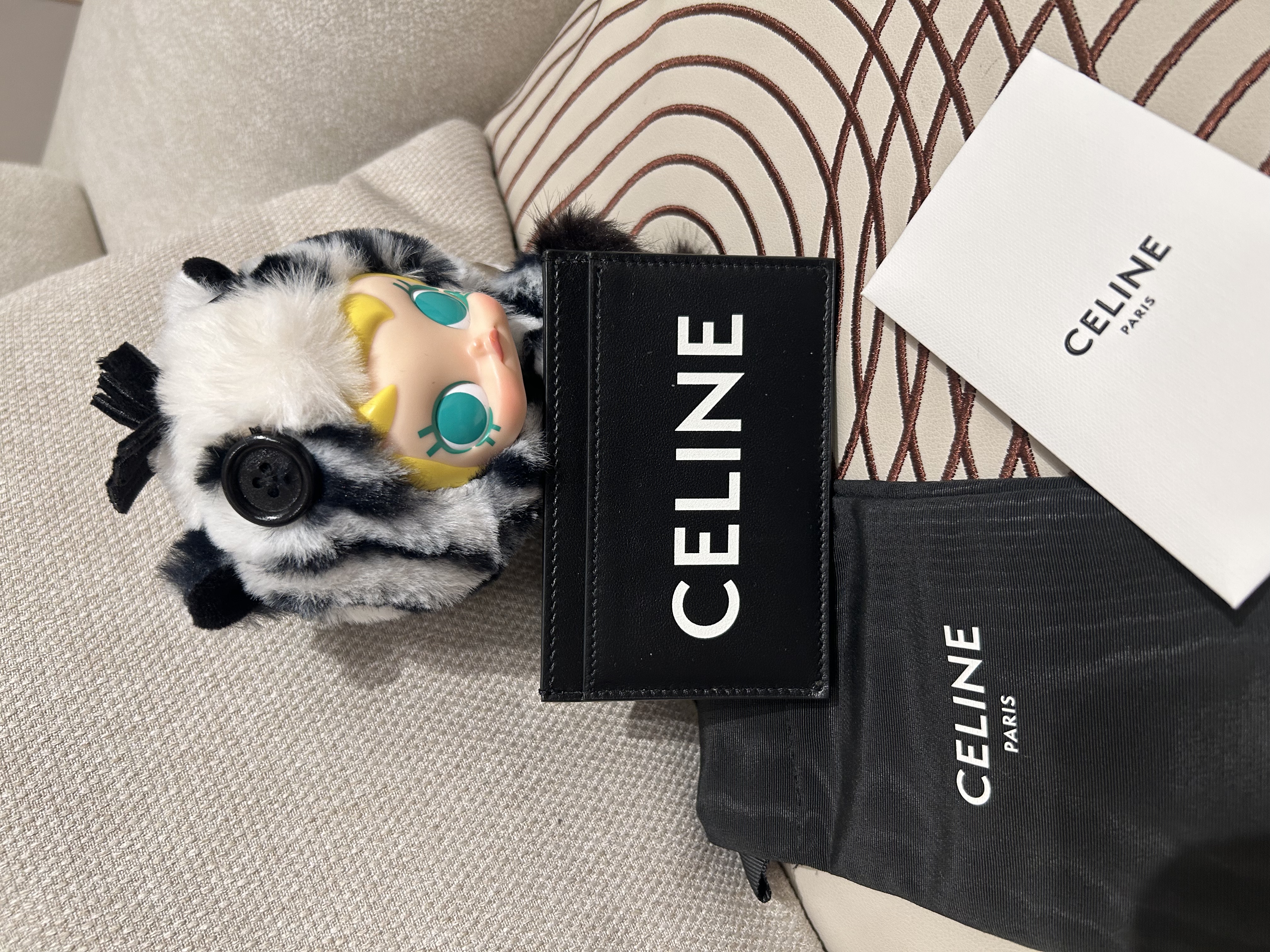 Celine card holder Black calfskin 100%Authentic ,99%new ✅dust bag✅Booklet
