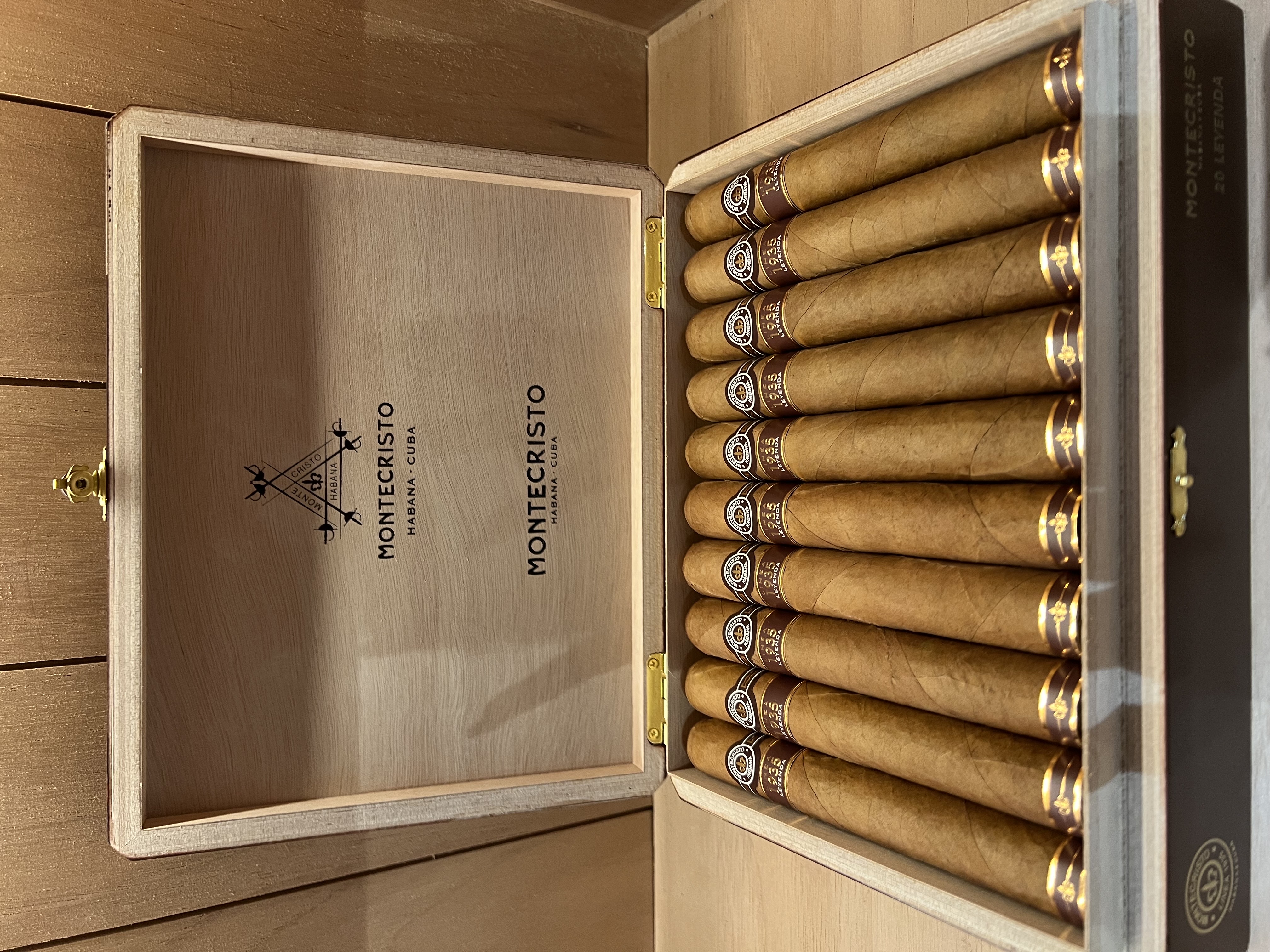 Montecristo蒙特 1935傳說保濕盒 （20支）