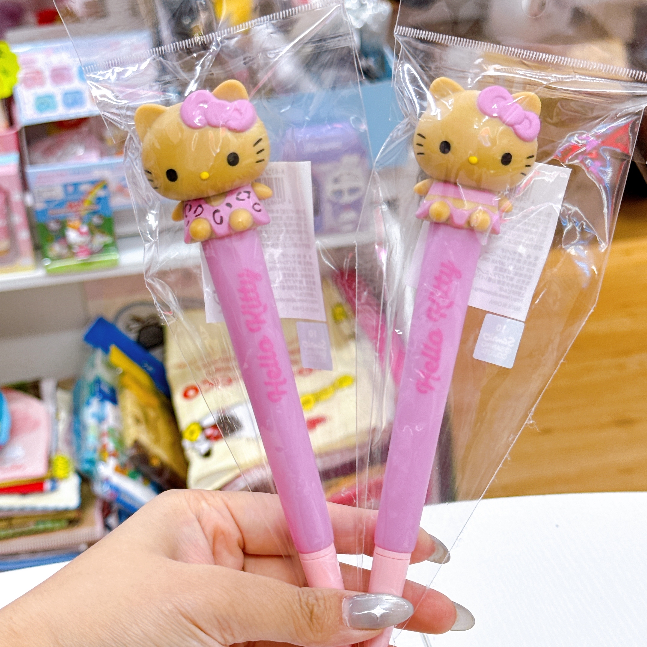 日本直送sanrio Hello Kitty黑色原子筆