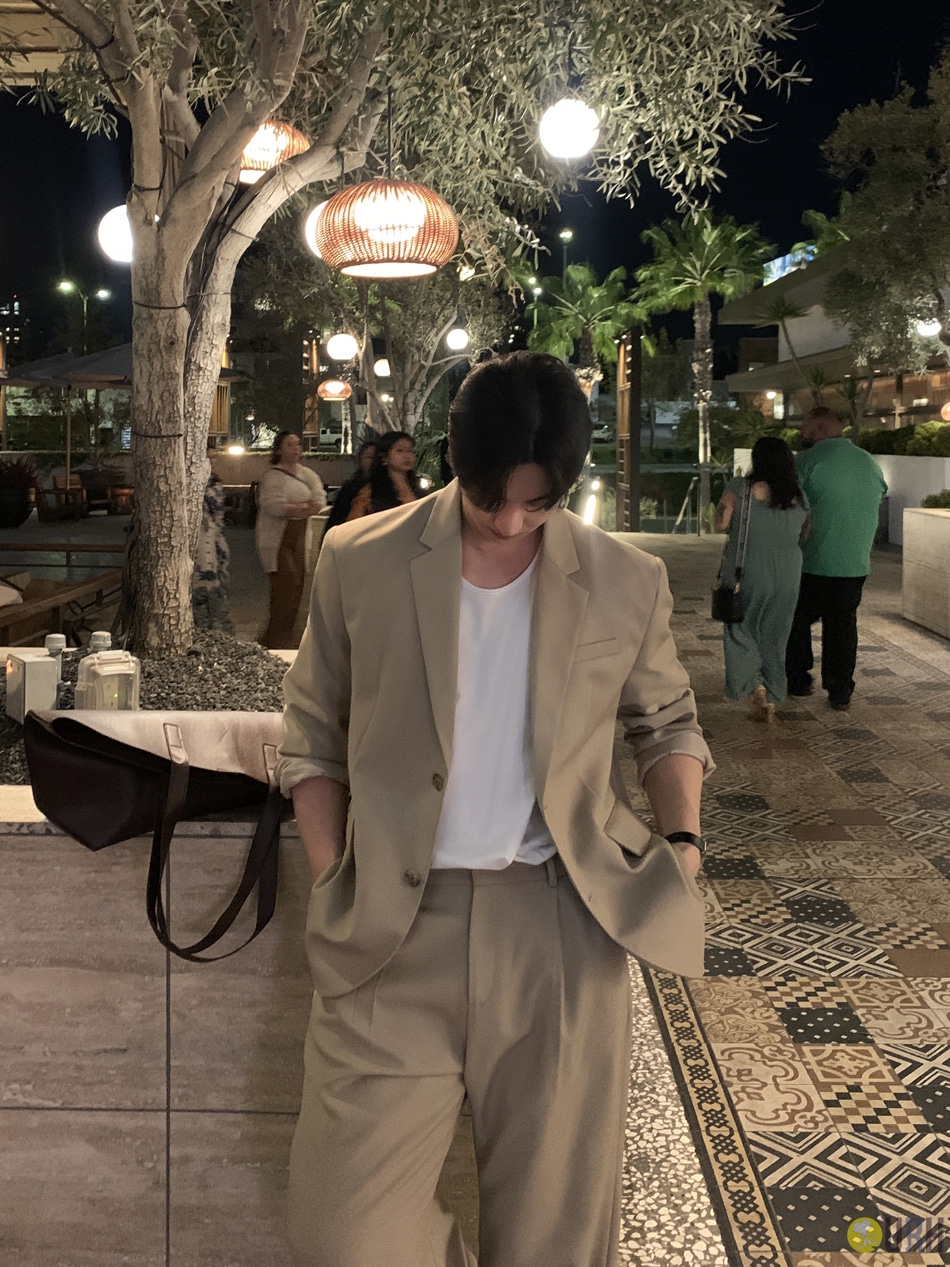 【100%保證韓國直送】韓國品牌原創系列 輕盈垂墜兩款褲型可選極簡西裝套裝 🧥 [3 color] RL114916