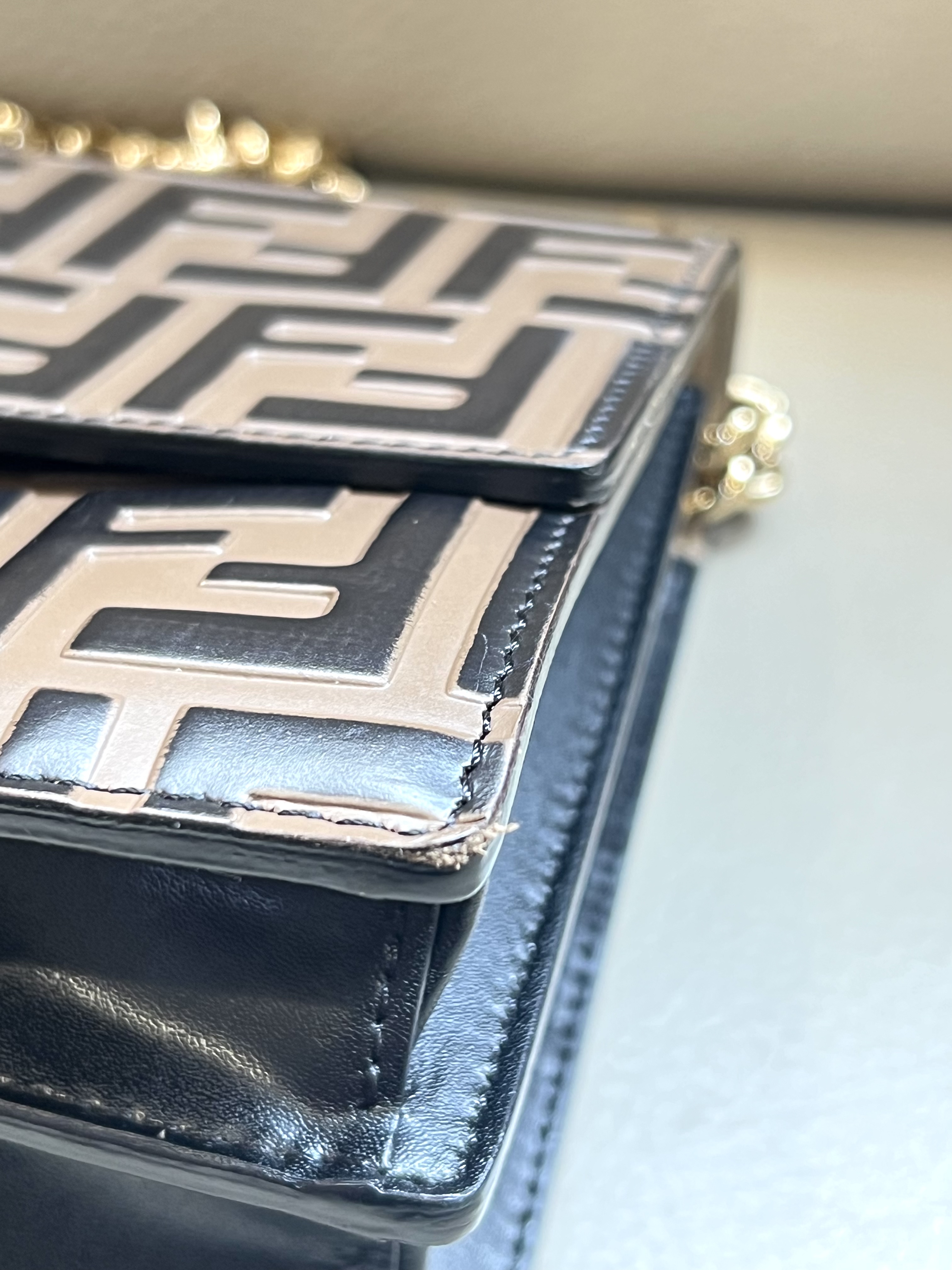 Pre-Owned FENDI Kan U Bag / Product Code: 26041630