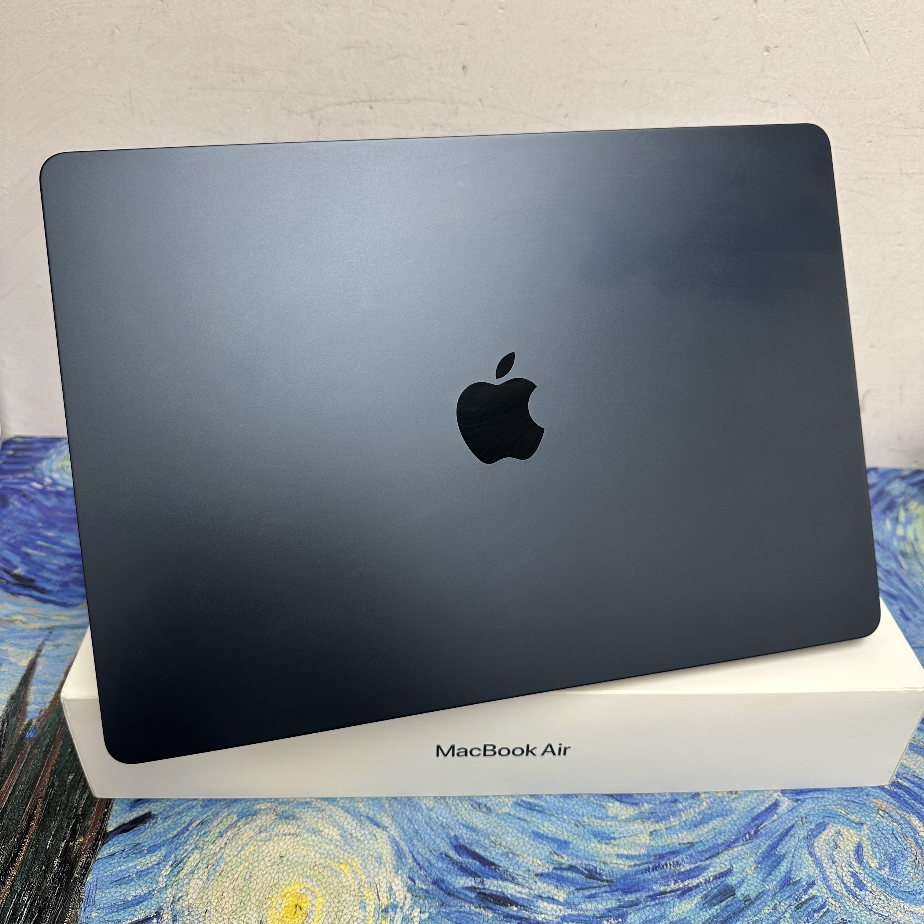#5945 APPLE  MacBook Air M4 2025 M4 CPU/ 16GB Ram/256GB SSD/10核心GPU/Liquid Retina Mon/15吋/午夜藍色/Gaming Laptop / Notebook / 超強續航能力/文書機 / 畫圖 / 剪片 / Movie / Netflix /原廠保養/全新質素