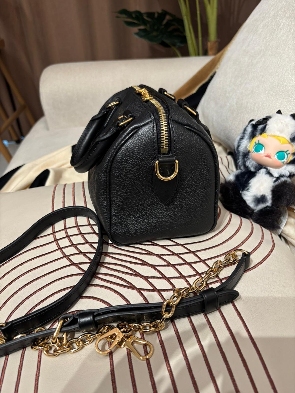 Lv Speedy 20 Bandoulière 20 M58953 Monogram Empreinte粒面皮革 100%Authentic, 98%New ✅Key Lock ✅Dust bag