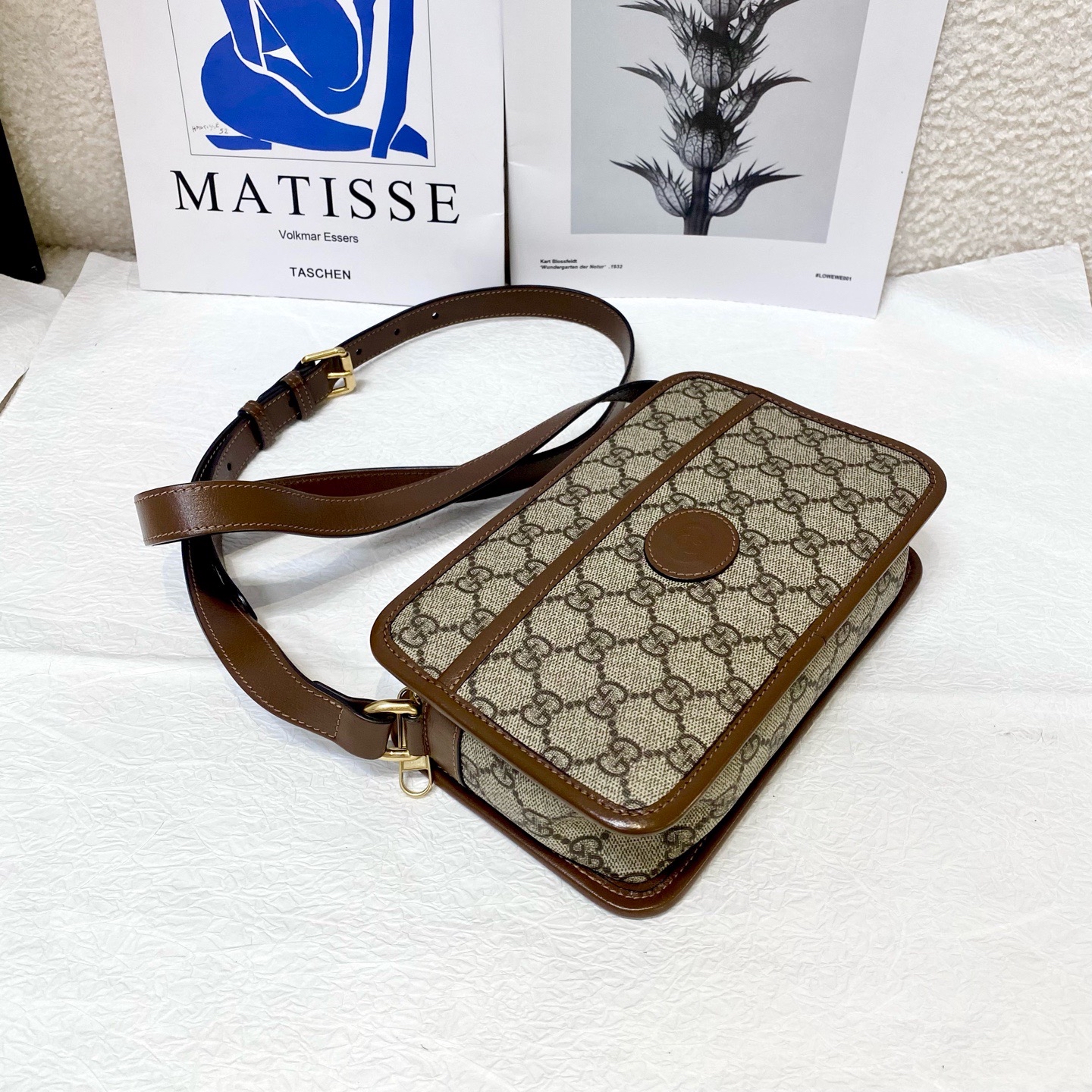 【預訂貨品】GUCCI復古老花相機包