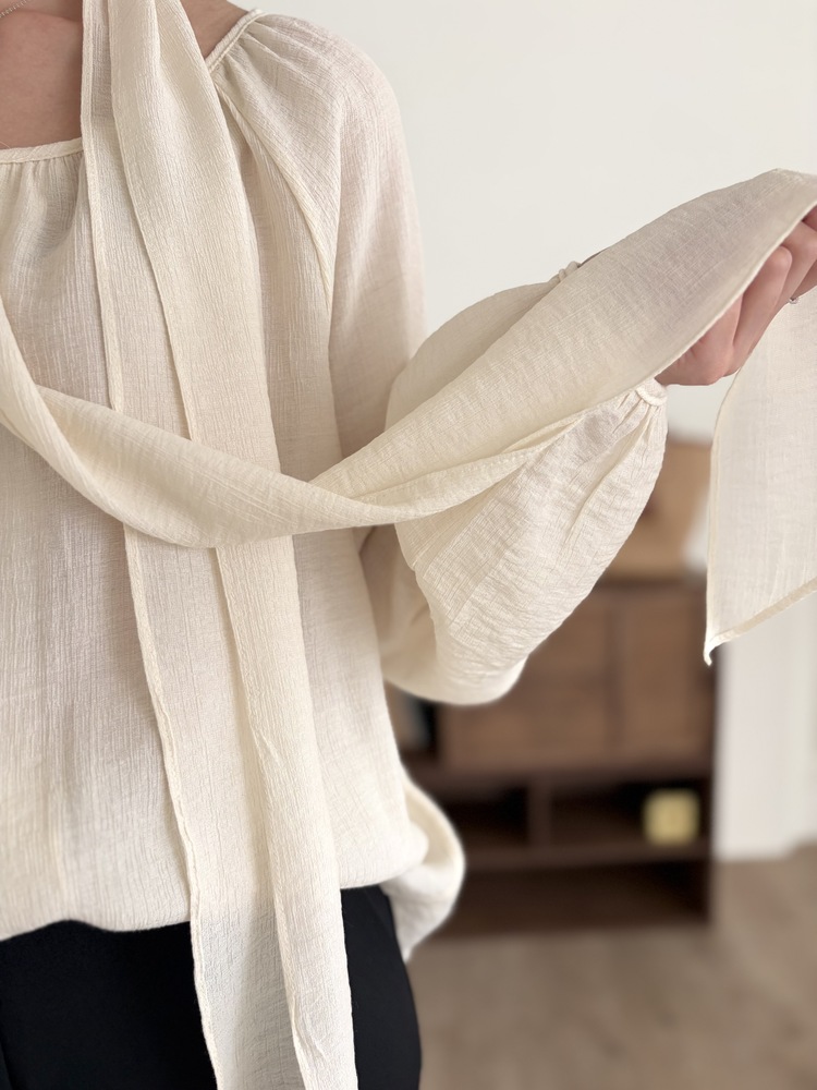 Eloise Tie-Neck Blouse (Cream)