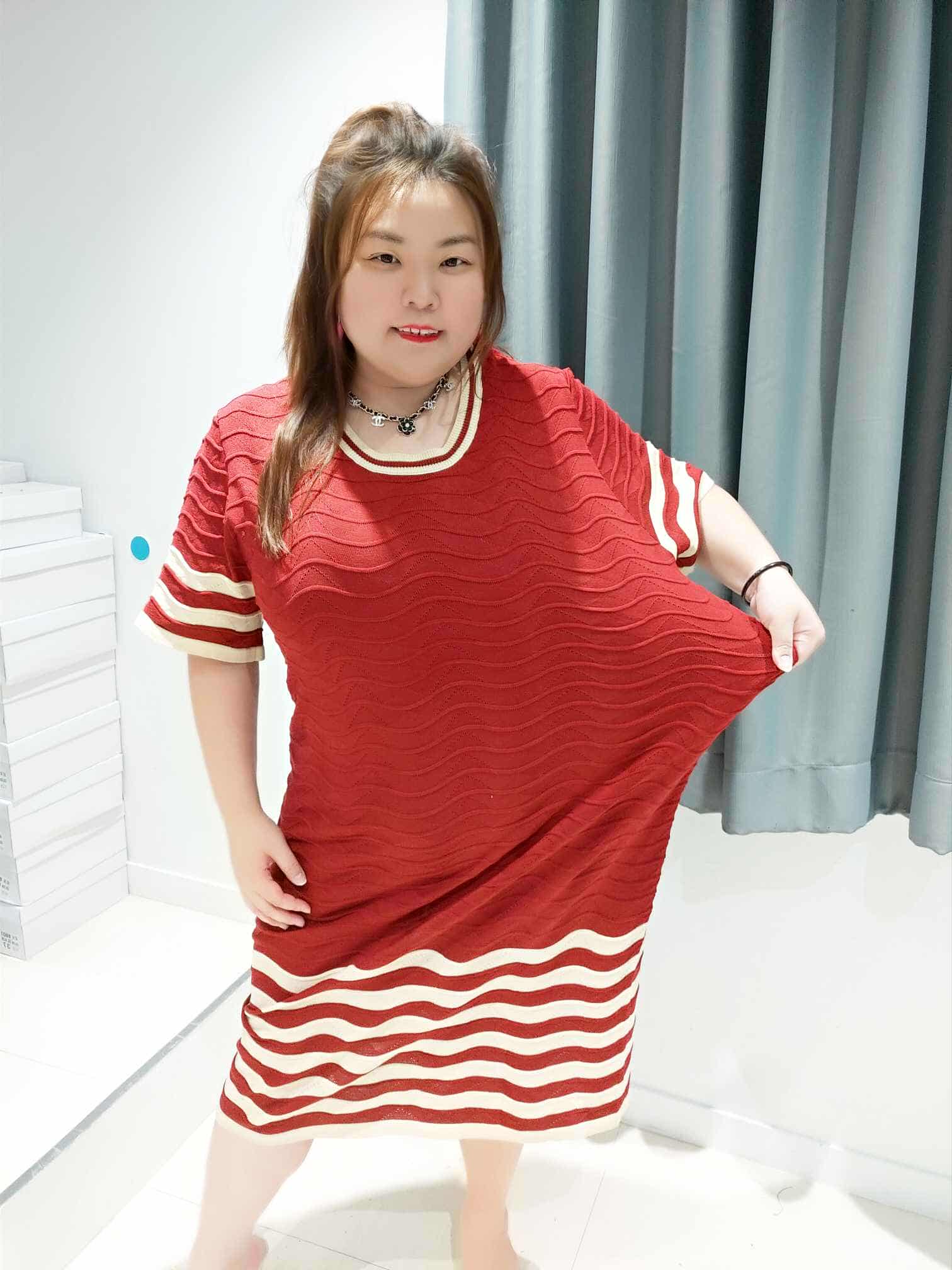 DOA07 立体条纹针织连身裙