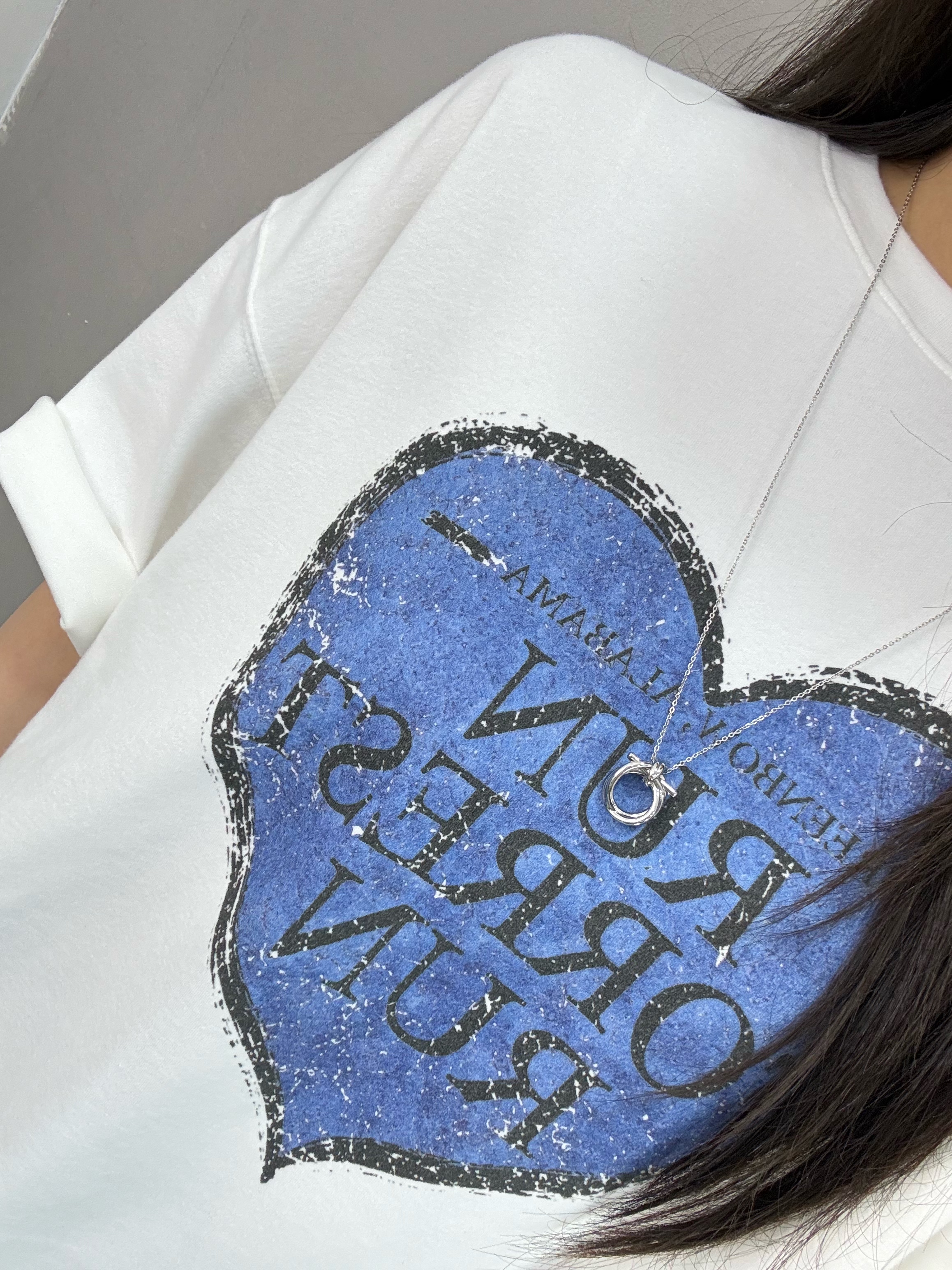 I01 磨毛心形Print Tee